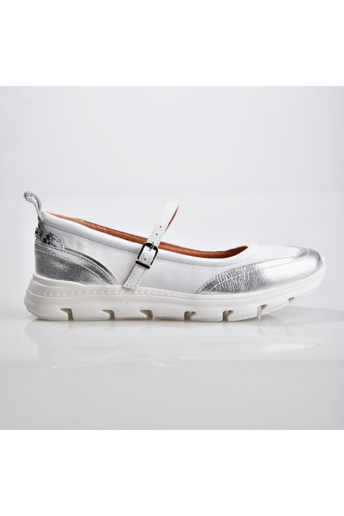 D25YA-750 Kadın Deri Casual Ayakkabı - Görsel 2