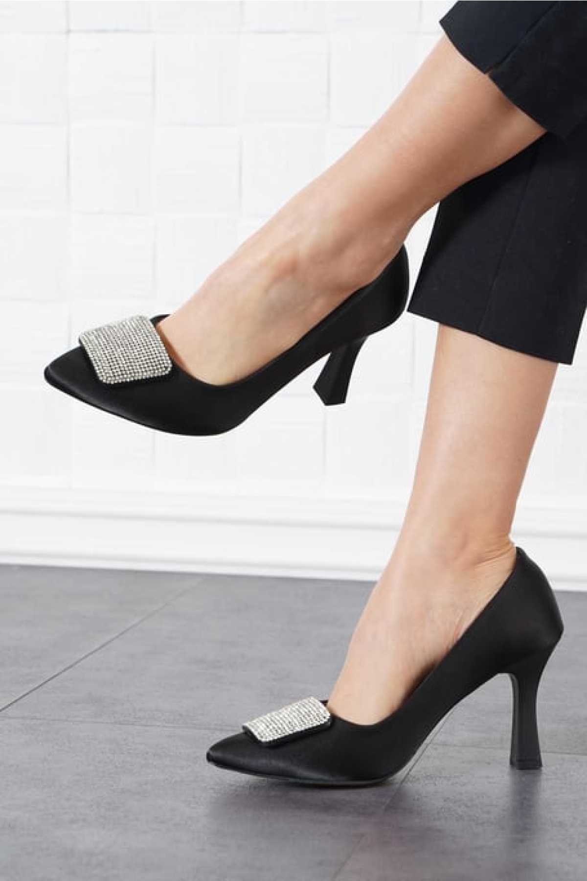 Toka Taş Detaylı Stiletto Kadın Topuklu Ayakkabı - Görsel 2