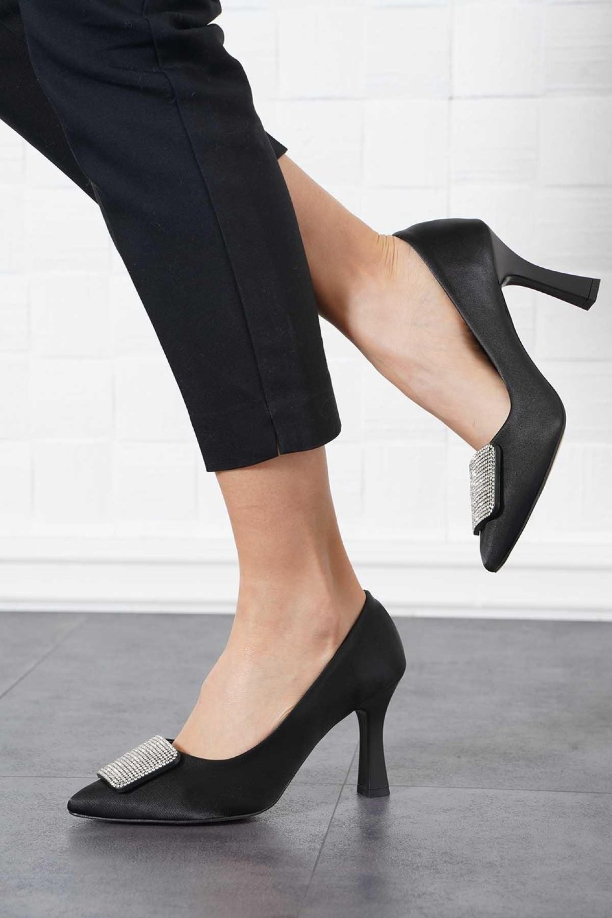 Toka Taş Detaylı Stiletto Kadın Topuklu Ayakkabı - Görsel 6