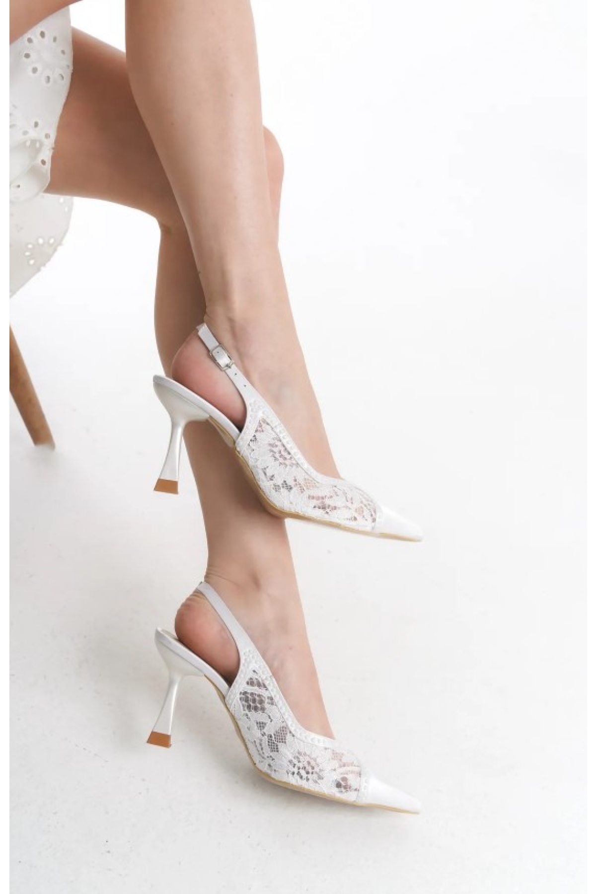 Saten Dantel Taş Detaylı Arkası Açık Stiletto Kadın Topuklu Ayakkabı - Görsel 3