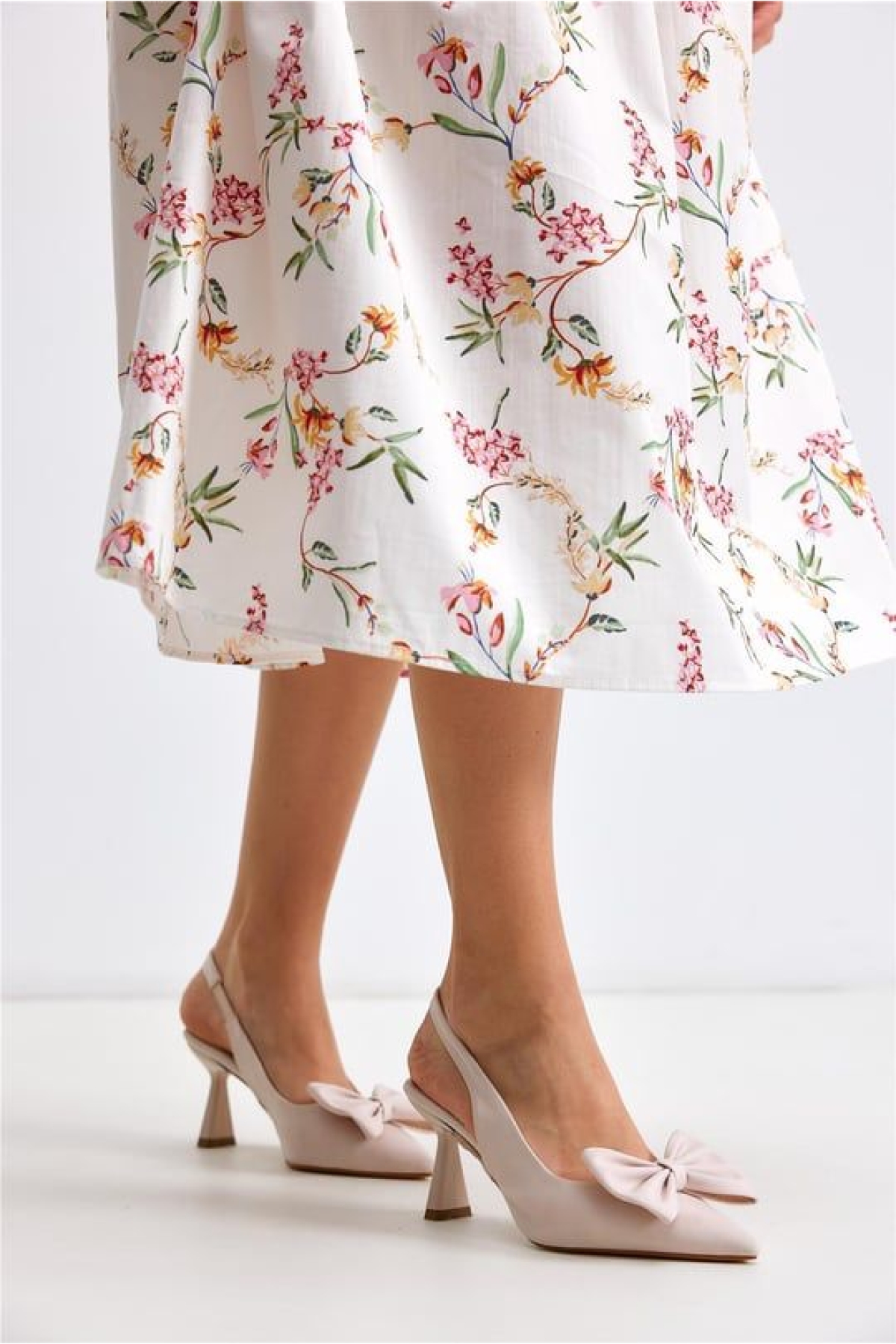 Kurdela Detaylı Arkası Açık Stiletto Kadın Topuklu Ayakkabı - Görsel 6