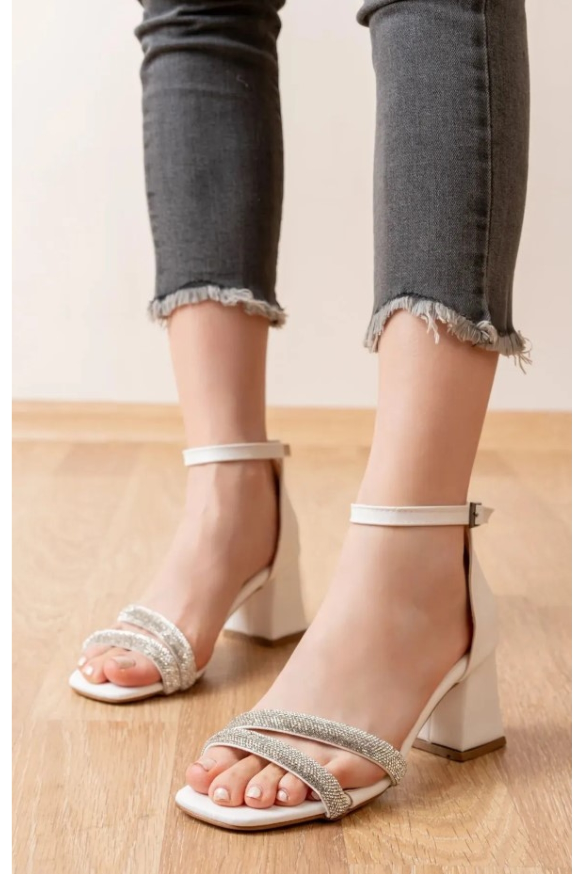 Çift Şerit Taşlı 5 cm Kadın Topuklu Ayakkabı - Görsel 2