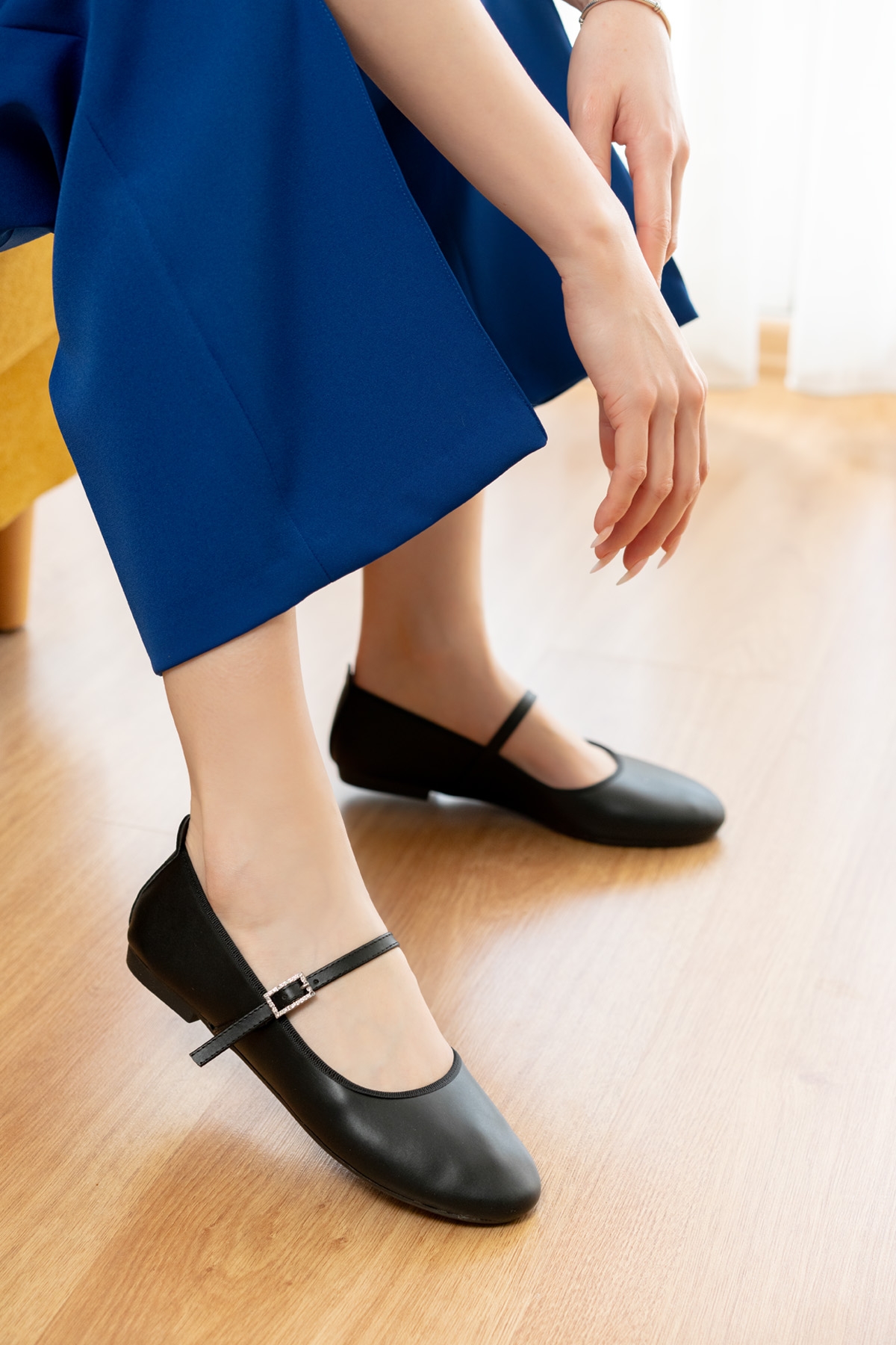 Armi Siyah Taşlı Baretli ( 1 cm Topuklu ) Yuvarlık Burun Babet - Görsel 2