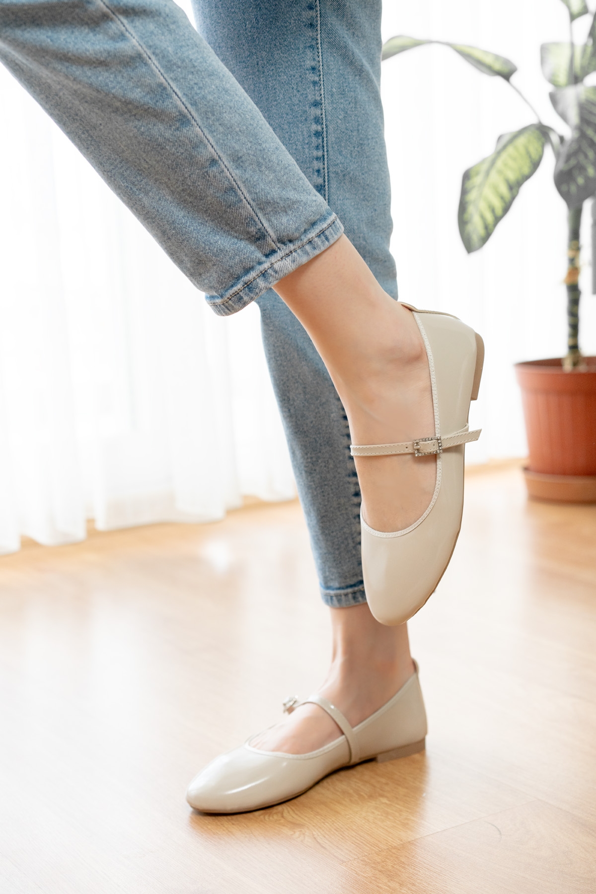 Armi Bej Rugan Taşlı Baretli ( 1 cm Topuklu ) Yuvarlık Burun Babet - Görsel 4