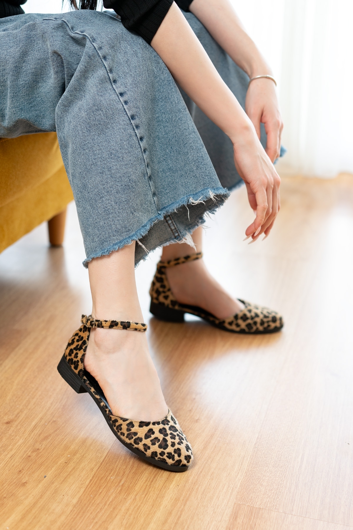 Tena Leopar Bilekten Bantlı Günlük Kullanım Babet - Görsel 2