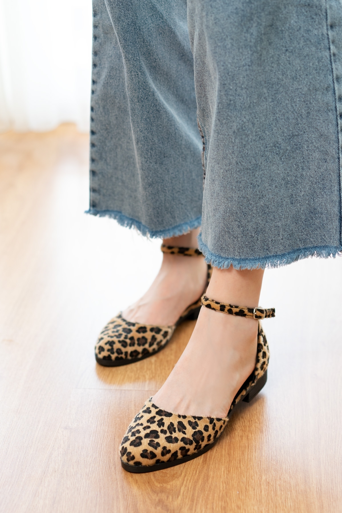 Tena Leopar Bilekten Bantlı Günlük Kullanım Babet - Görsel 4