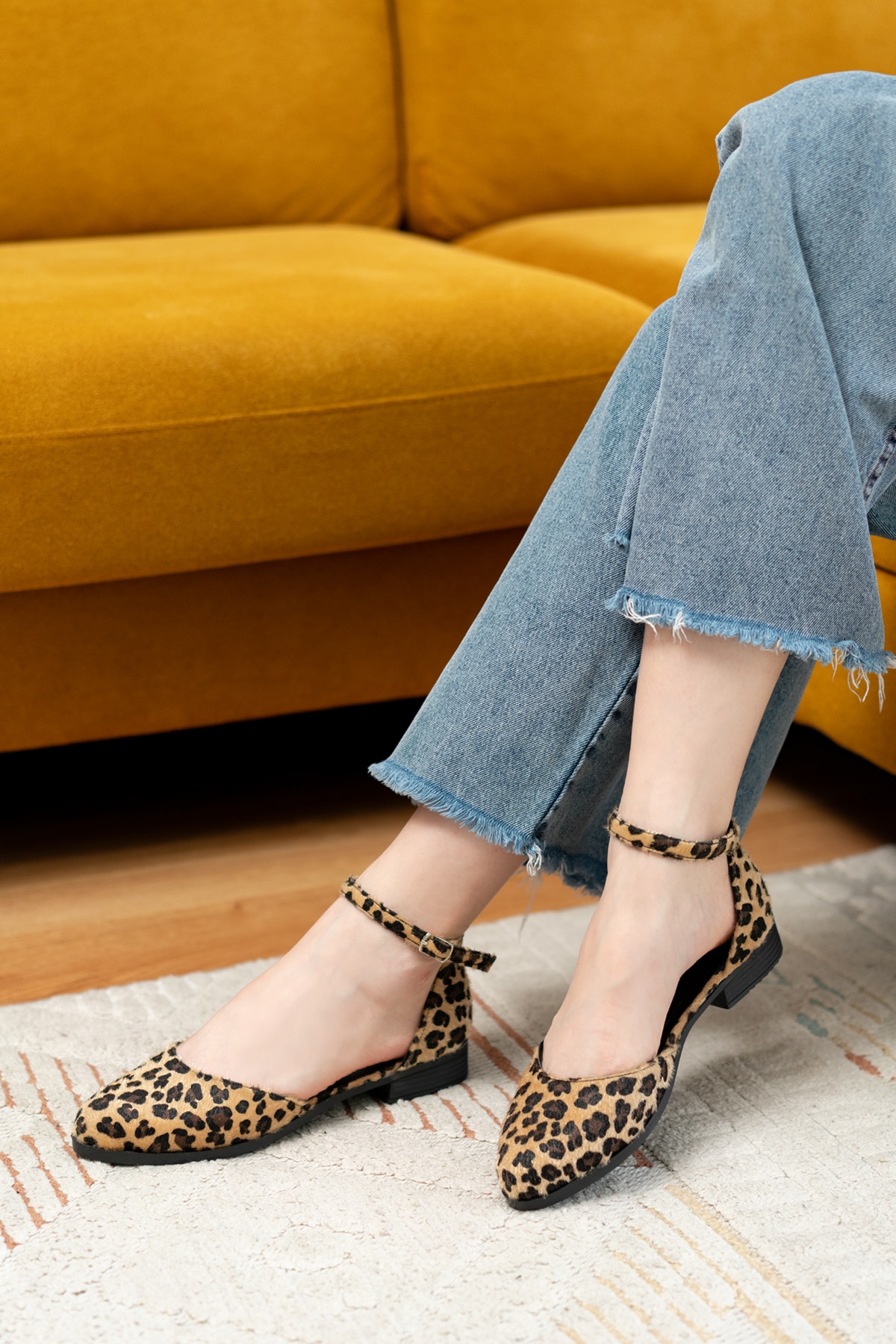 Tena Leopar Bilekten Bantlı Günlük Kullanım Babet - Görsel 5