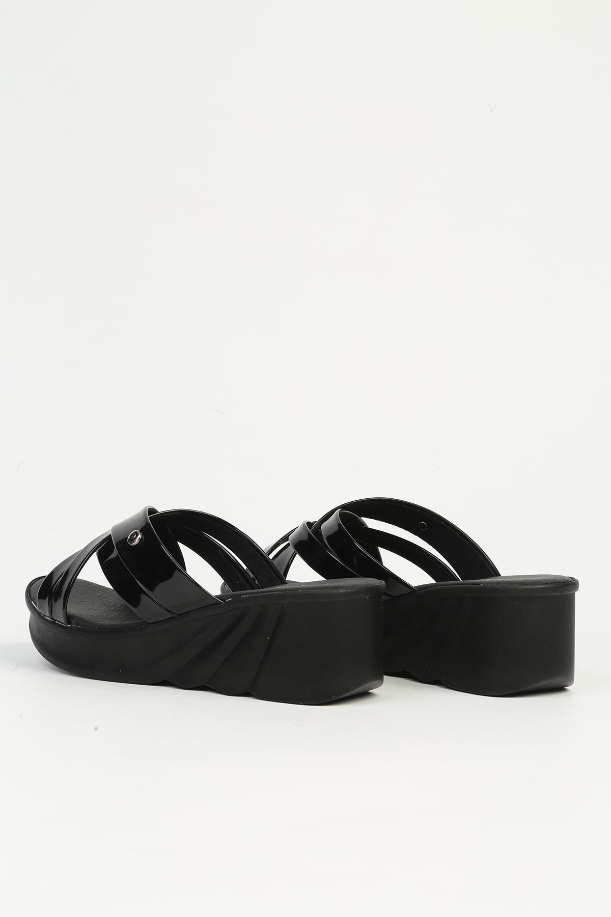 Siyah Rugan Kadın Topuklu Terlik PC-7486 - Görsel 4