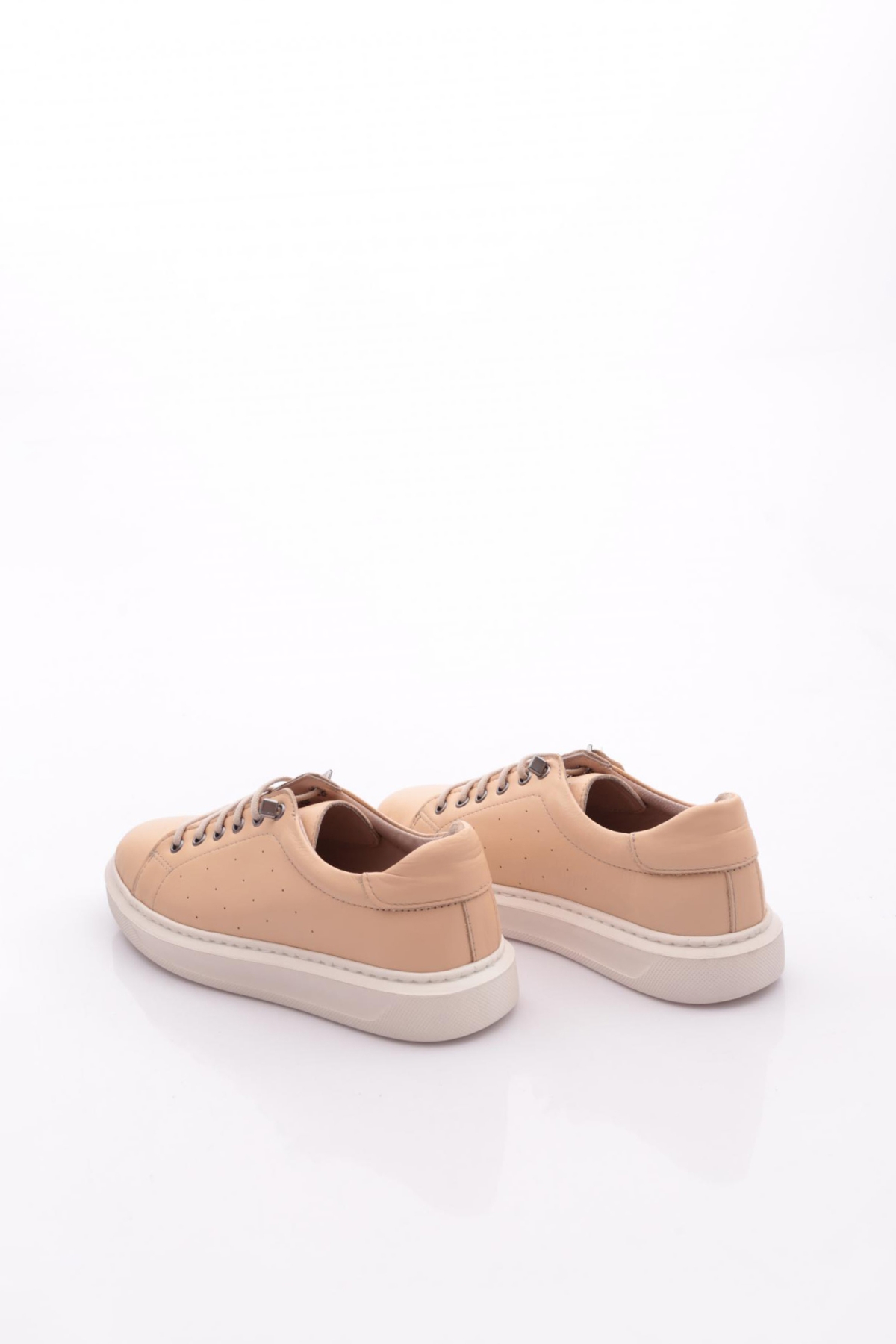 P64 Kadin Bağcikli Düz Taban Sneaker Ayakkabi - Görsel 4