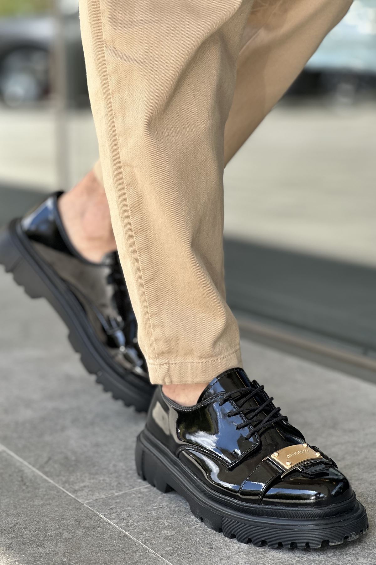 Pabucmarketi Bağcıklı Toka Detaylı Erkek Günlük Ayakkabı Siyah model görseli