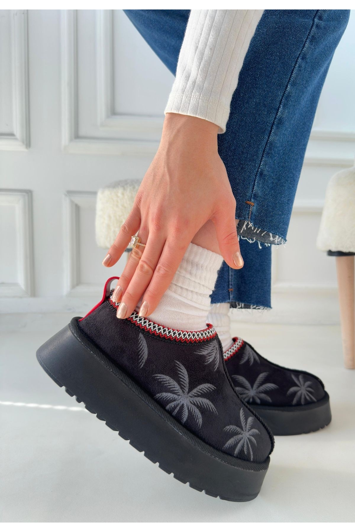Kadın Siyah Süet Bot - Görsel 3