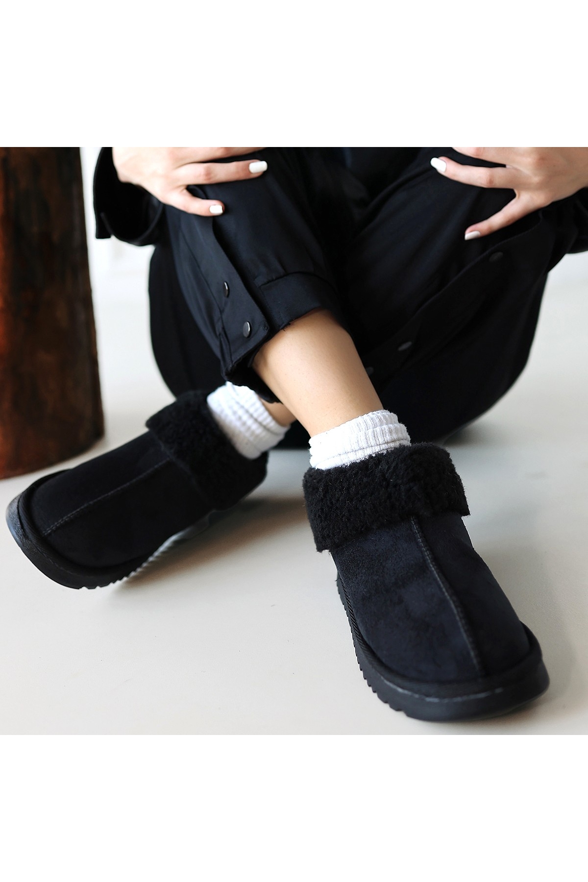 Siyah Süet Kadın Bot - Görsel 5
