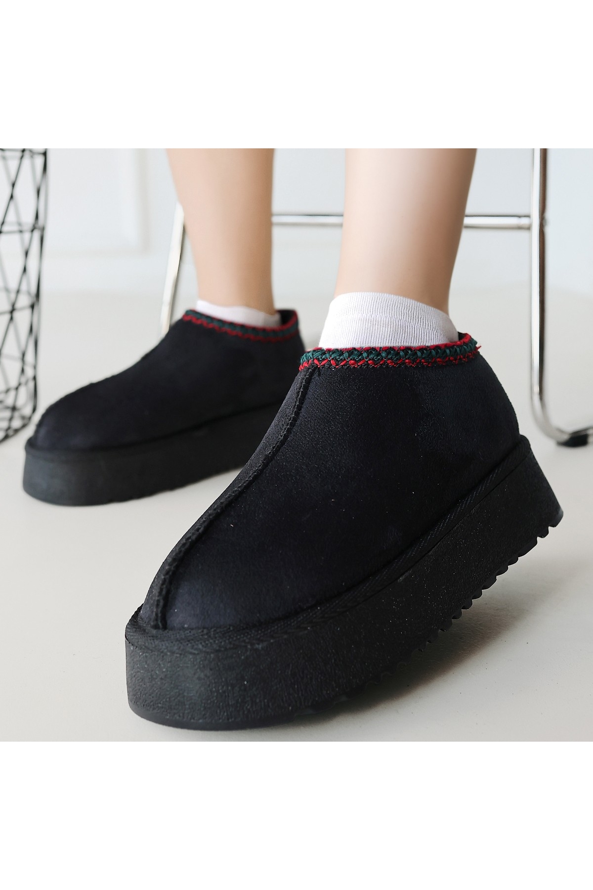 Siyah Süet Kadın Bot - Görsel 4