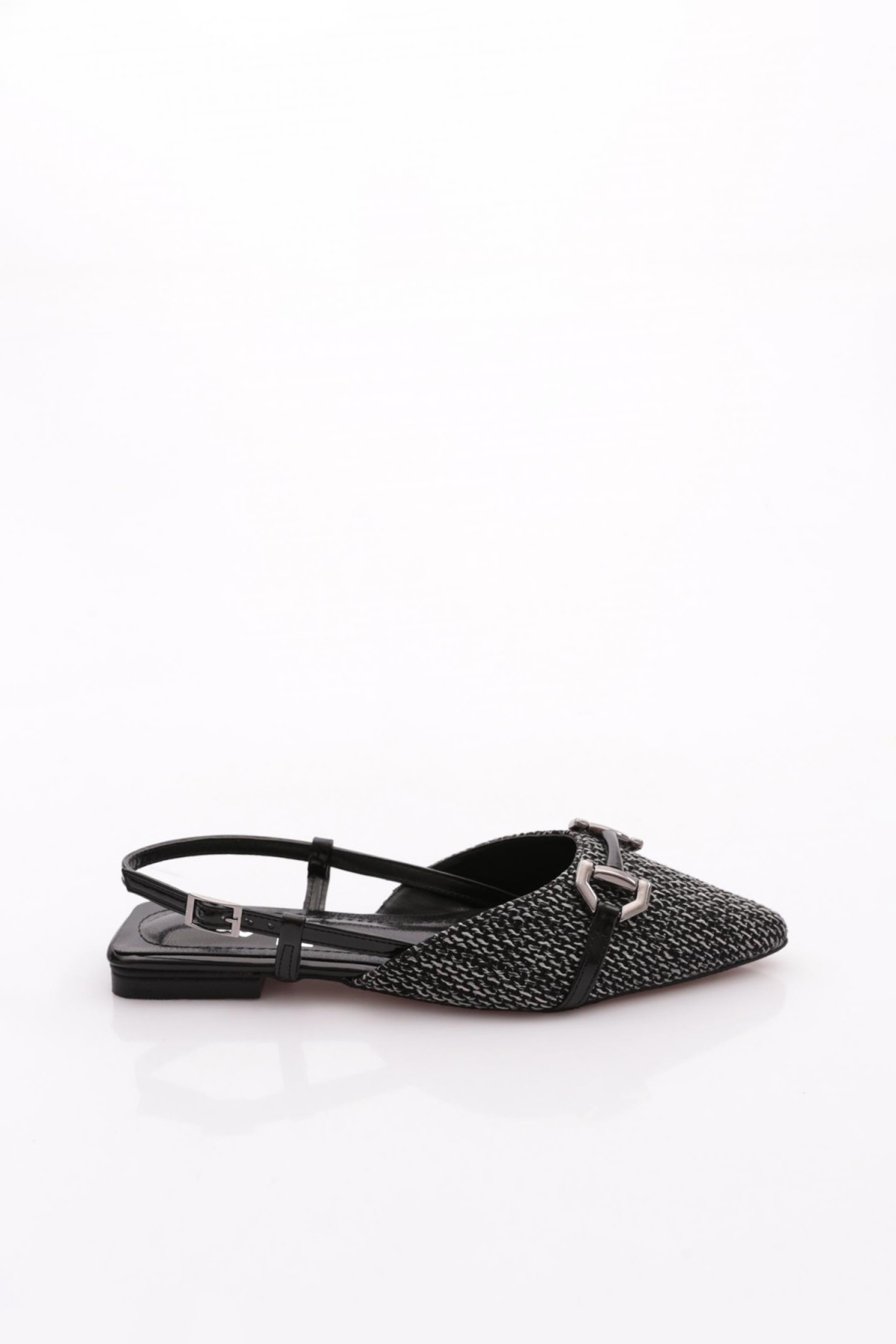 6006 Kadin Metal Aksesuarli Arkadan Bağlamali Babet - Görsel 2