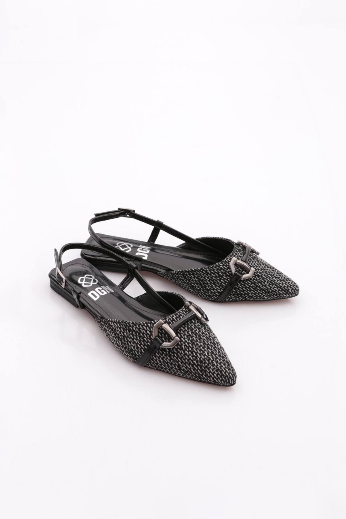 6006 Kadin Metal Aksesuarli Arkadan Bağlamali Babet - Görsel 3