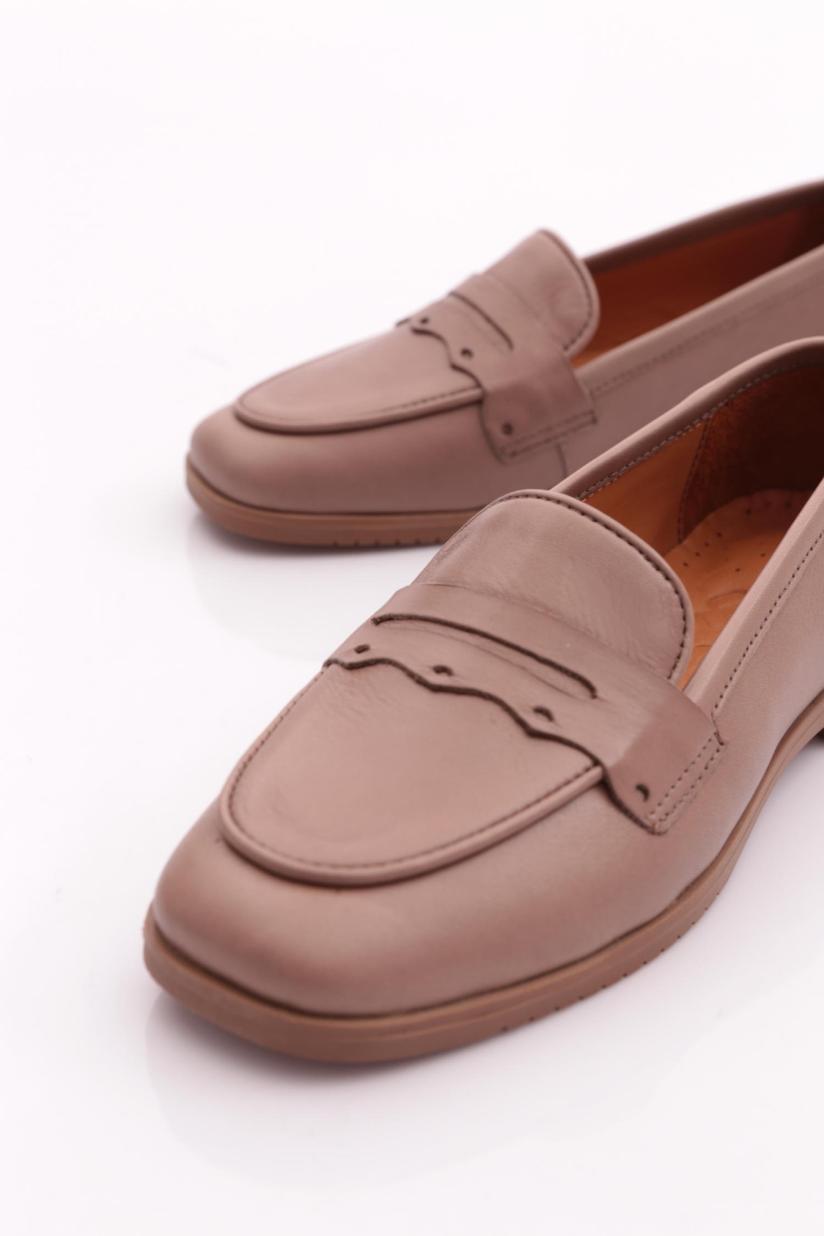 010 Kadin Küt Burun Şekilli Babet - Görsel 5