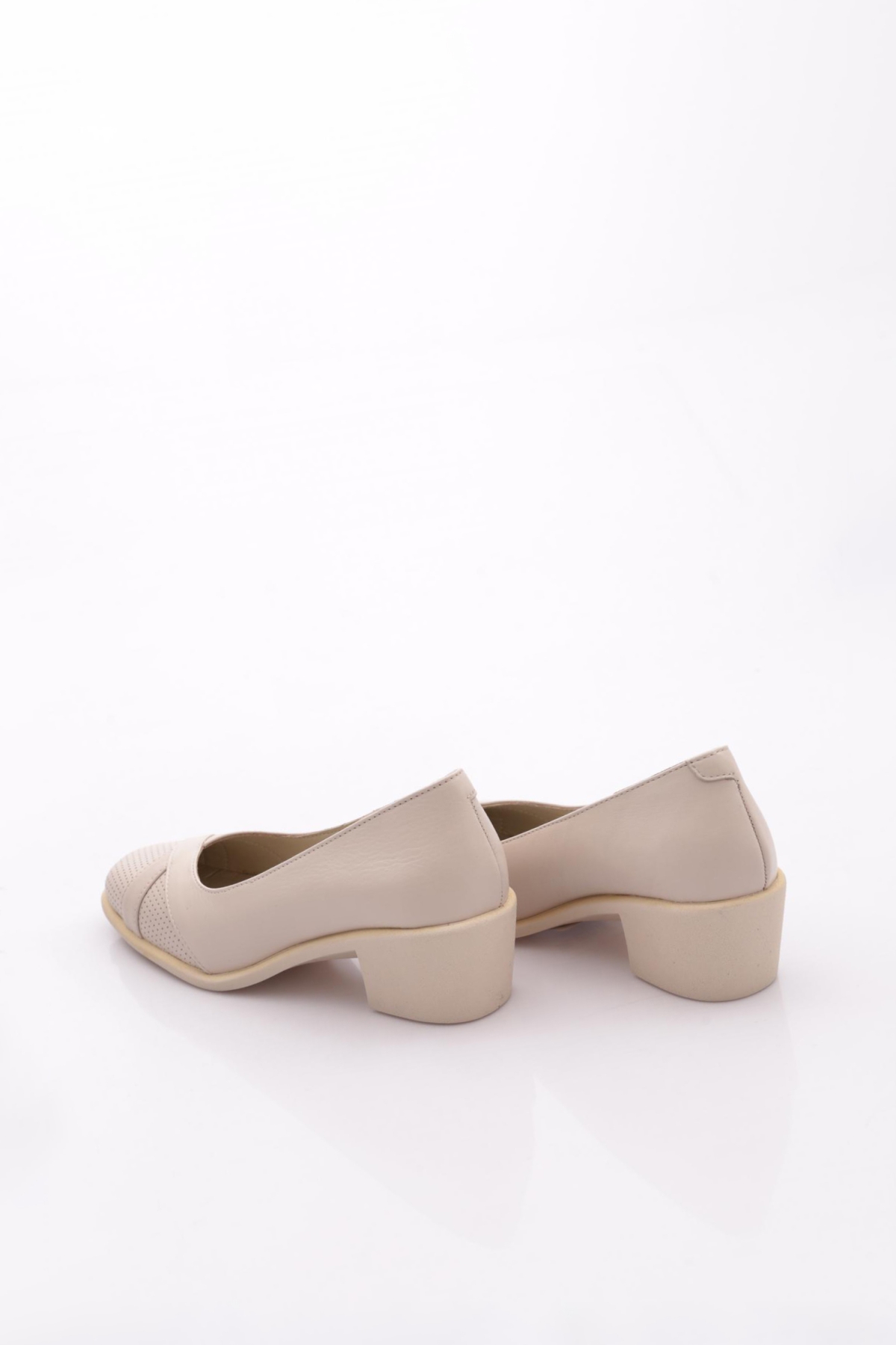 1210-1 Kadin Topuklu Ayakkabi - Görsel 4