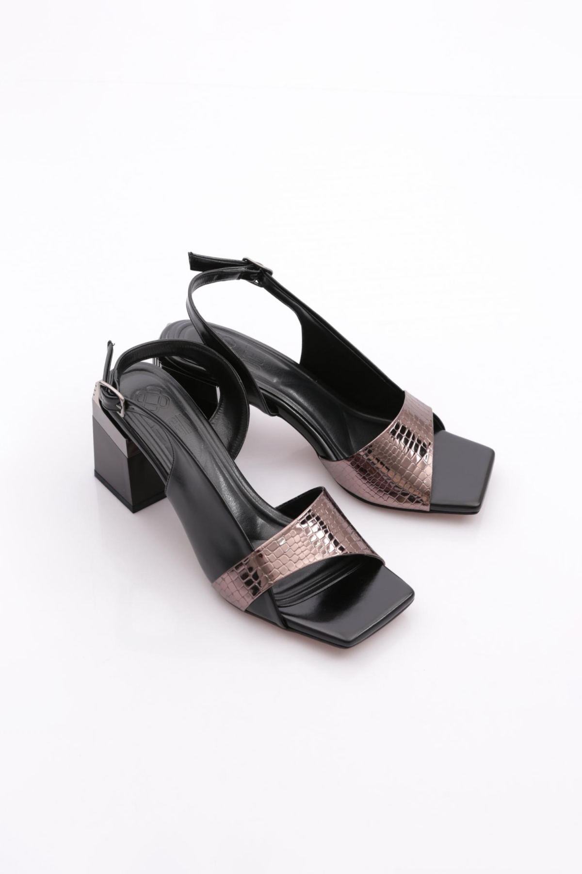 401 Kadin Şeritli Bilekten Bağlama Topuklu Ayakkabi - Görsel 3