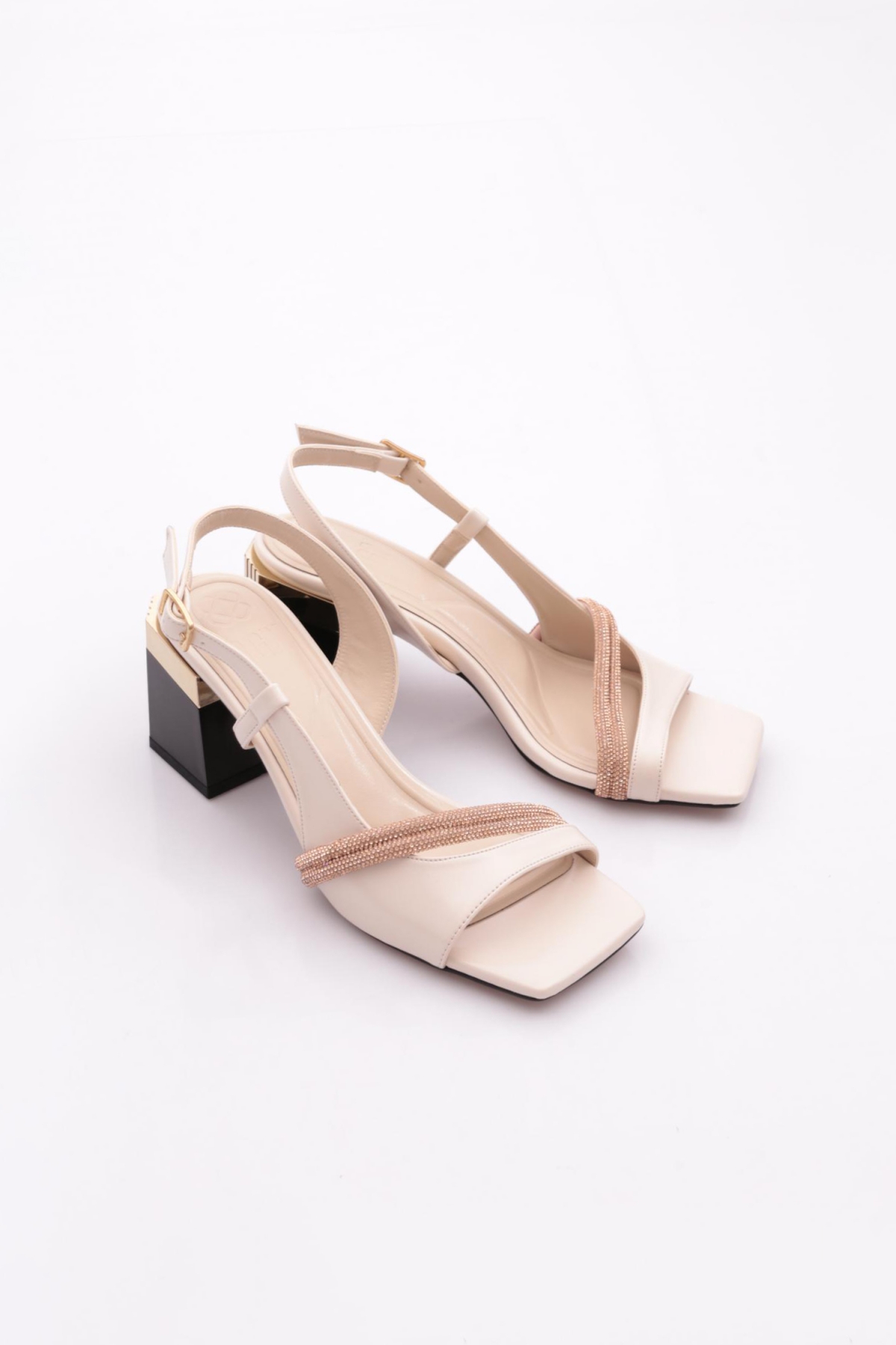 405 Taş Süslemeli Topuklu Ayakkabi - Görsel 3