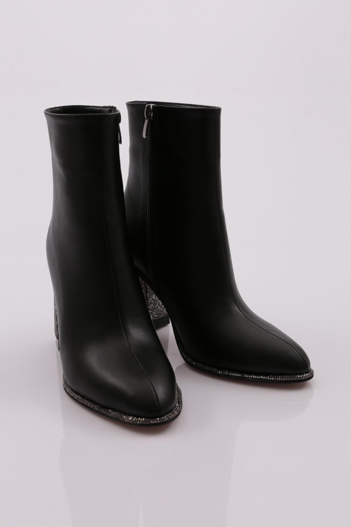 9032 Kadin Topuklu Bot - Görsel 3