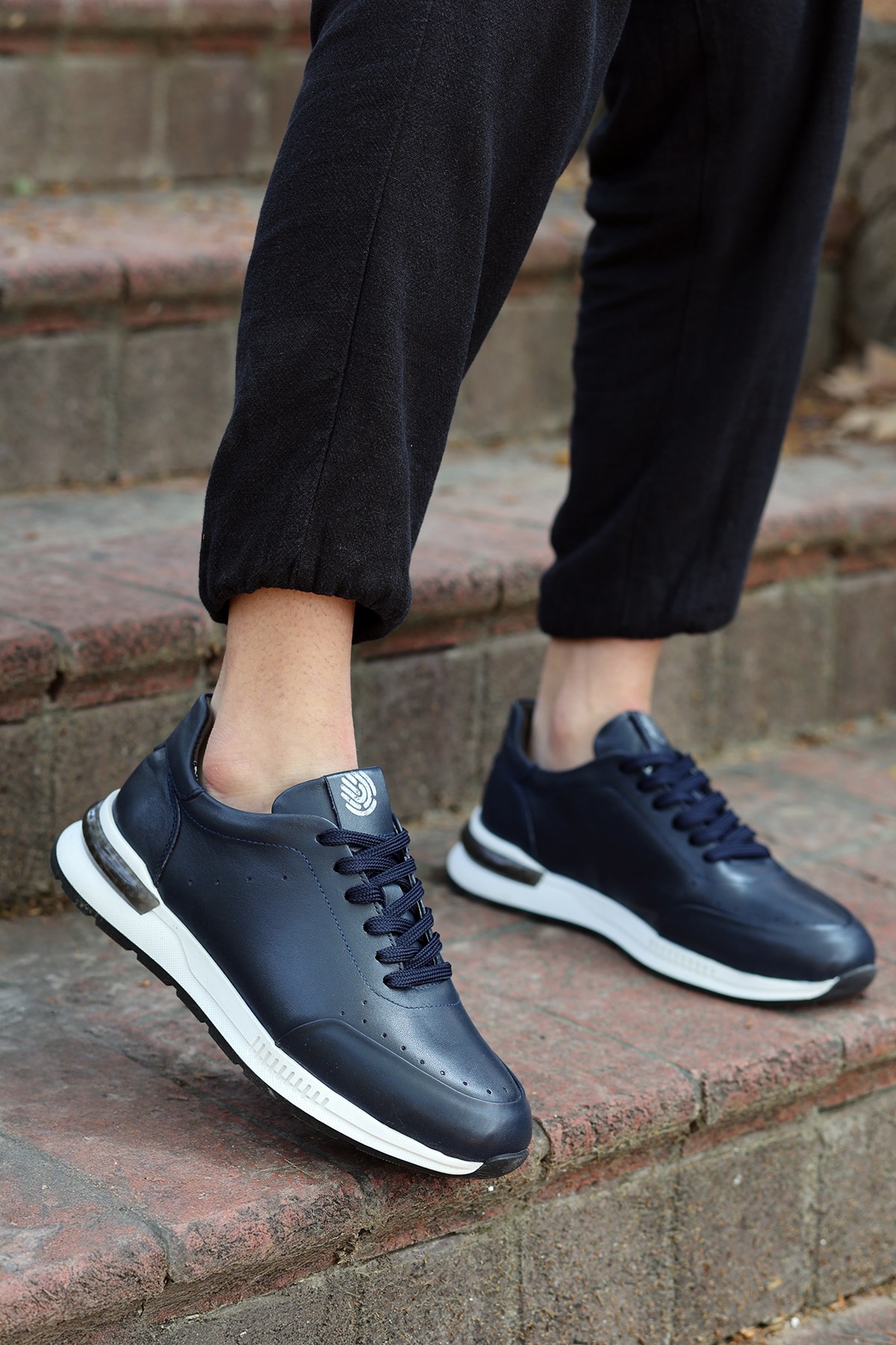 Alfeo Garantili Bağcıklı Hakiki Deri Ortopedik Taban Erkek Günlük Sneaker Spor Ayakkabı ALFEO-3721 - Görsel 2