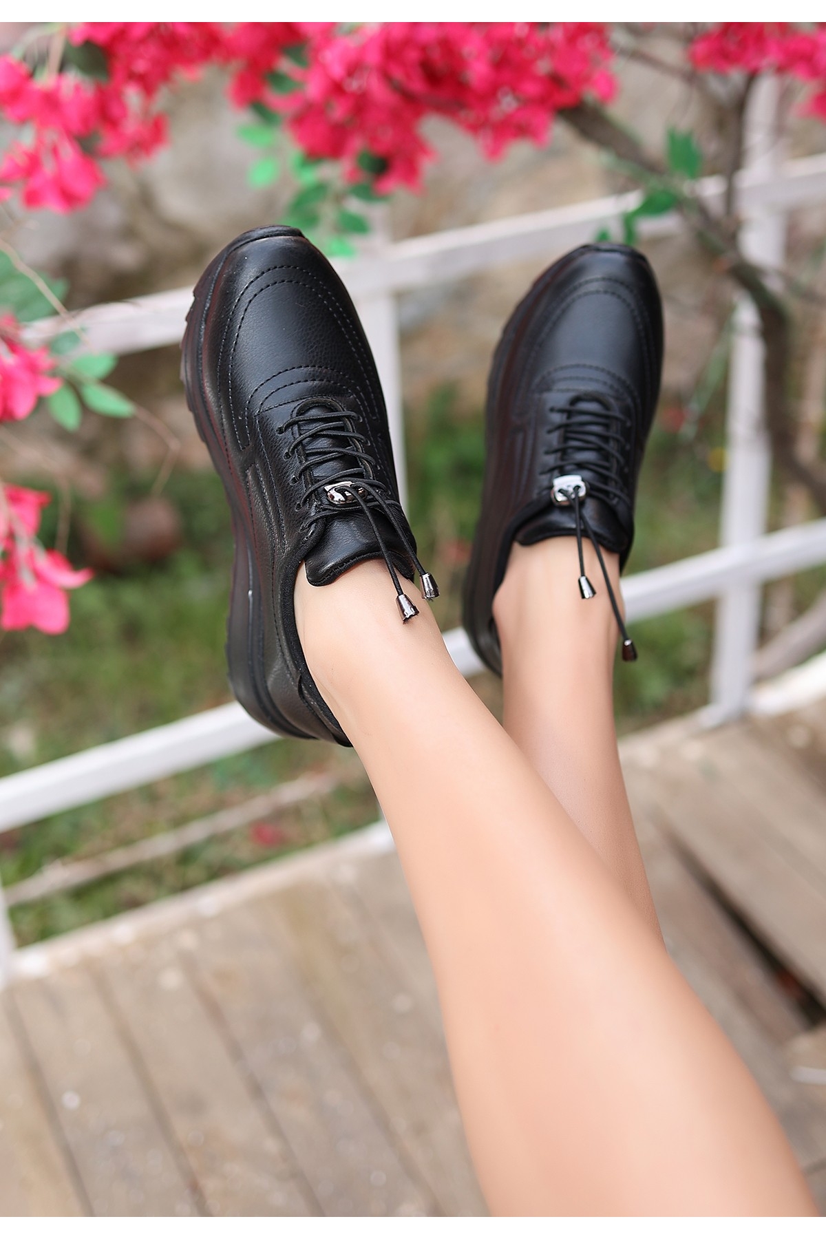 Kadın Siyah Bağcıklı Casual Ayakkabı - Görsel 4