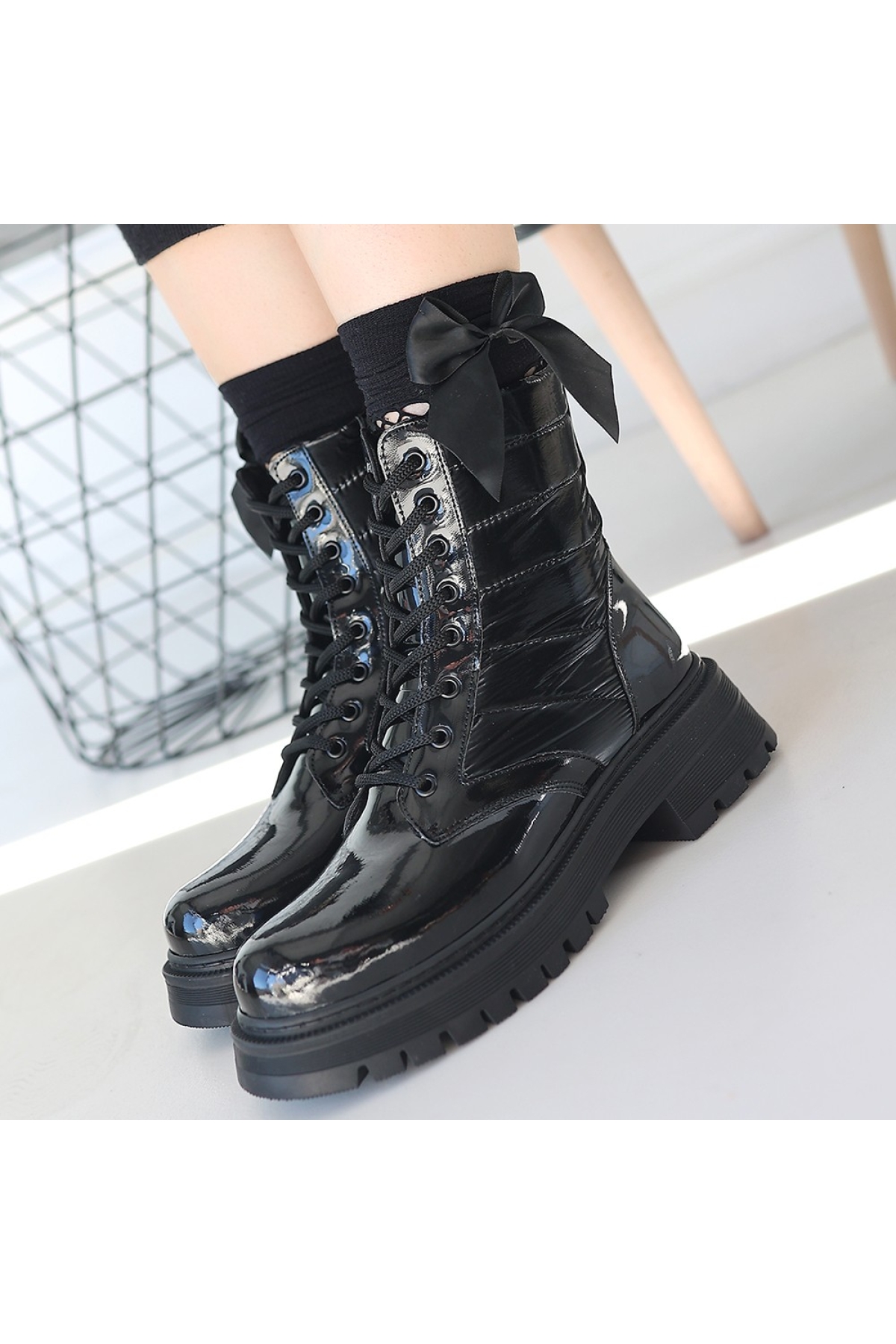 Kadın Siyah Rugan Bağcıklı Günlük Bot - Görsel 5