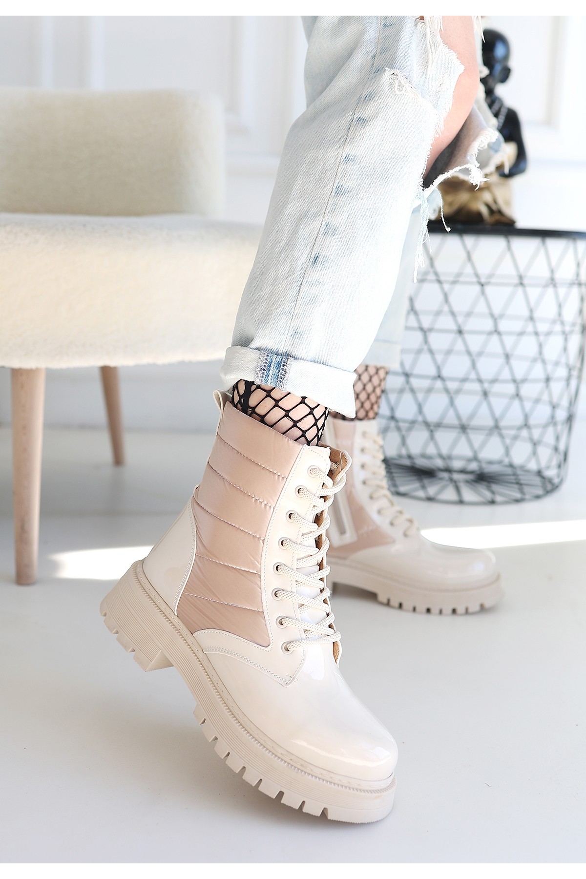 Kadın Bej Rugan Bağcıklı Günlük Bot - Görsel 4