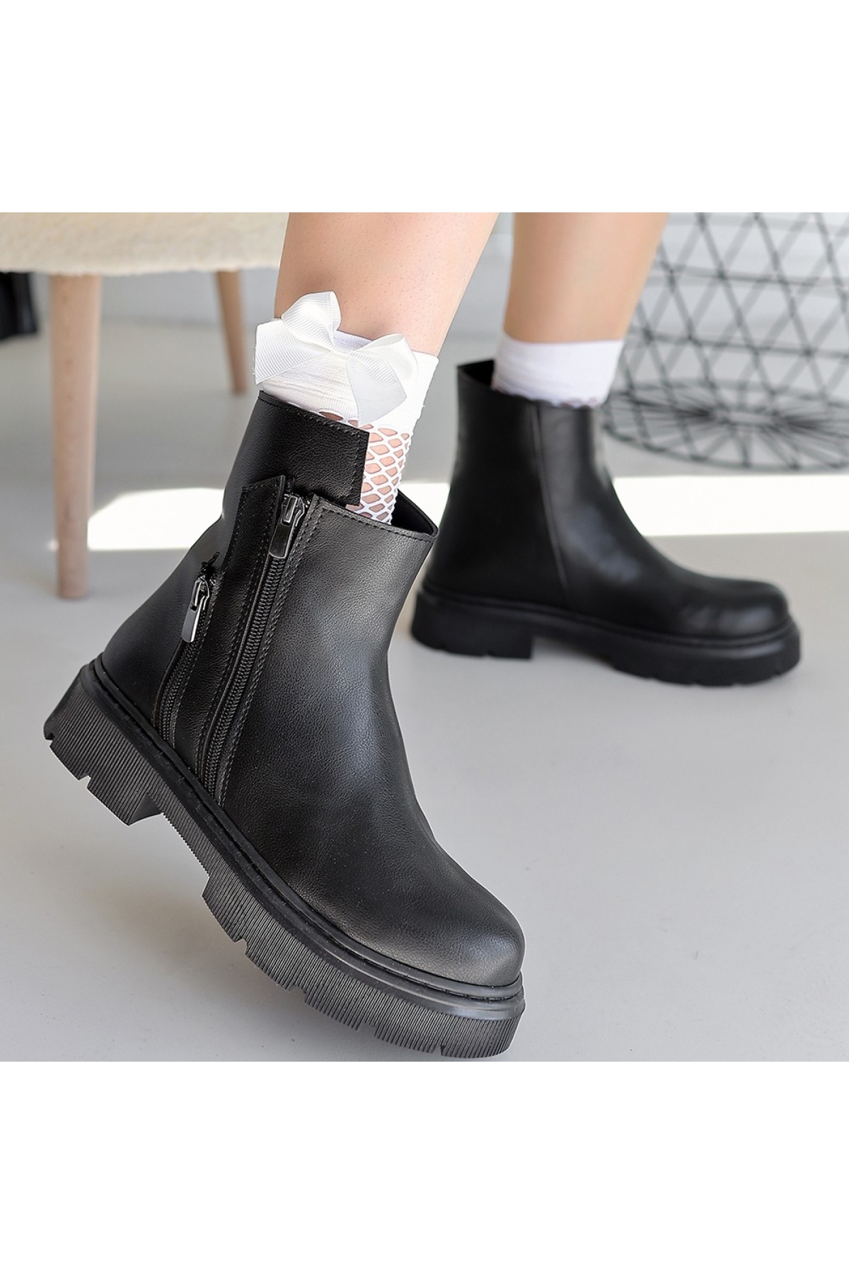 Kadın Siyah Fermuar Aksesuarlı Günlük Bot - Görsel 5