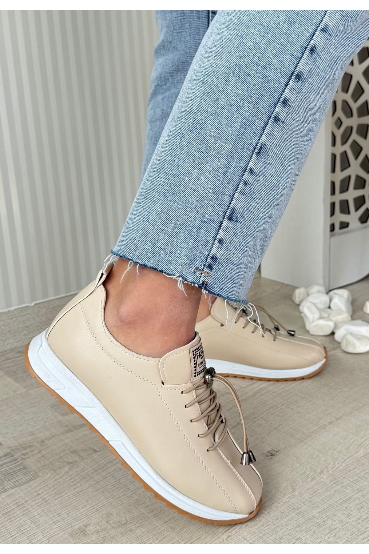 Bej Suni Deri Bağcıklı Kadın Sneaker Ayakkabı - Görsel 2