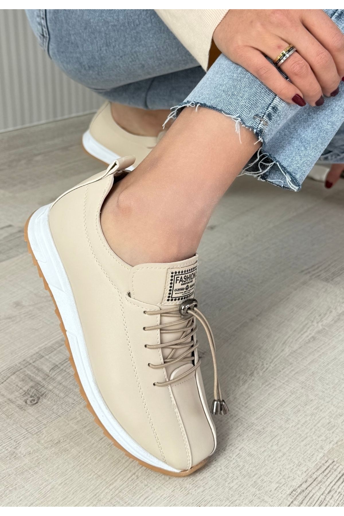 Bej Suni Deri Bağcıklı Kadın Sneaker Ayakkabı - Görsel 3