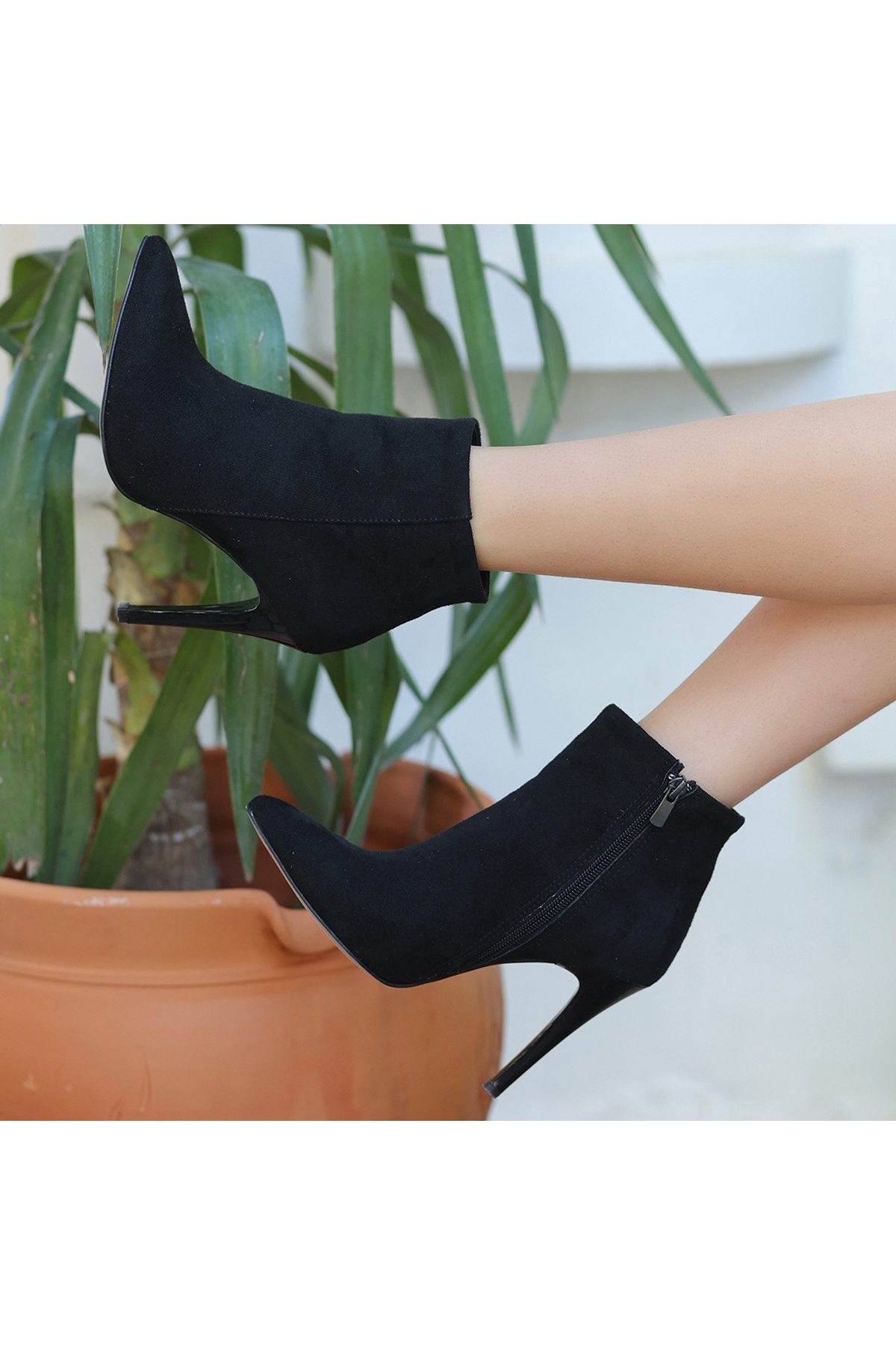 Siyah Süet Topuklu Kadın Bot - Görsel 6