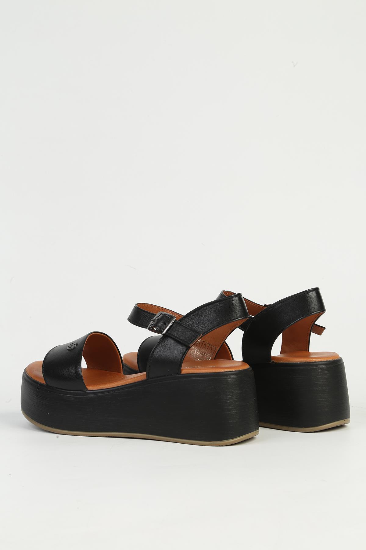 Siyah Kadın Dolgu Topuk Ayakkabı PC-54611 - Görsel 4