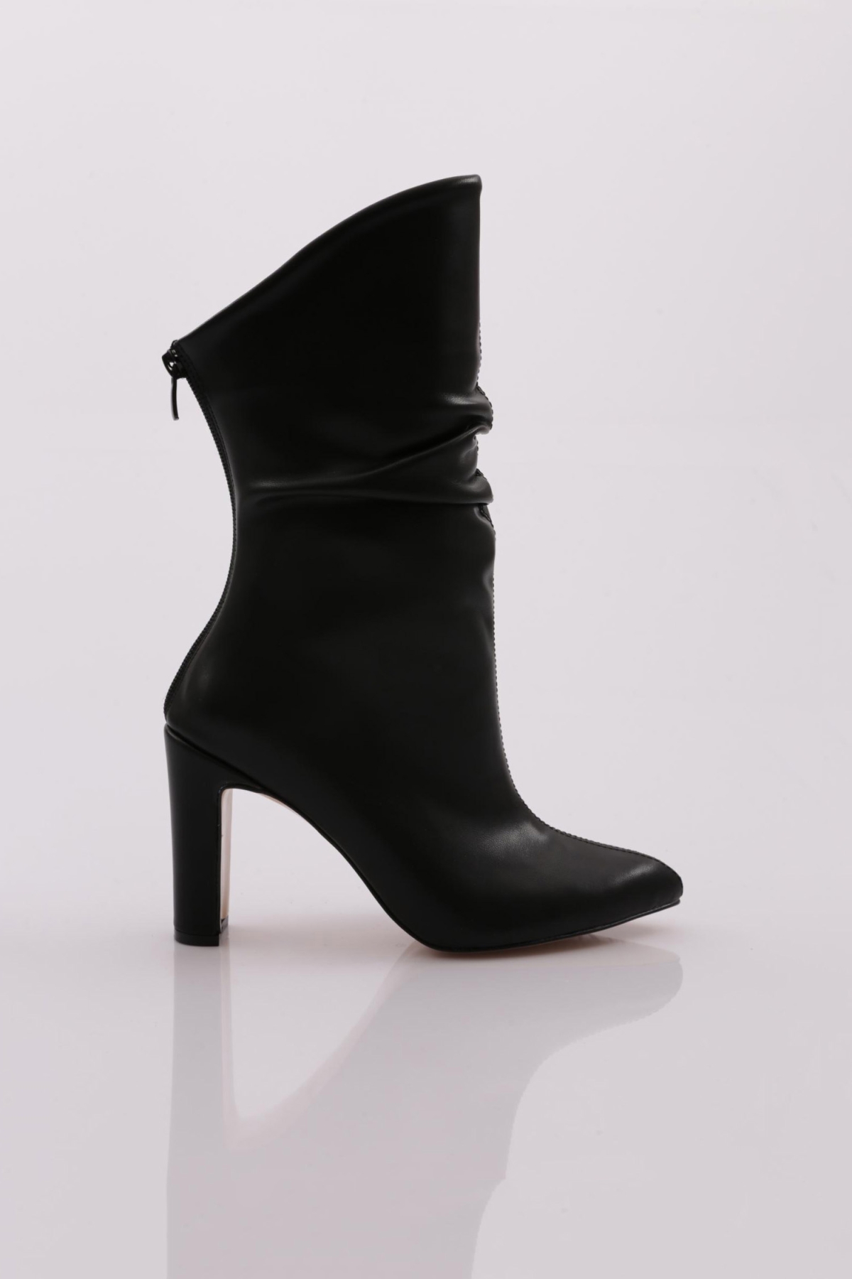 604 Kadin Topuklu Ayakkabi - Görsel 2