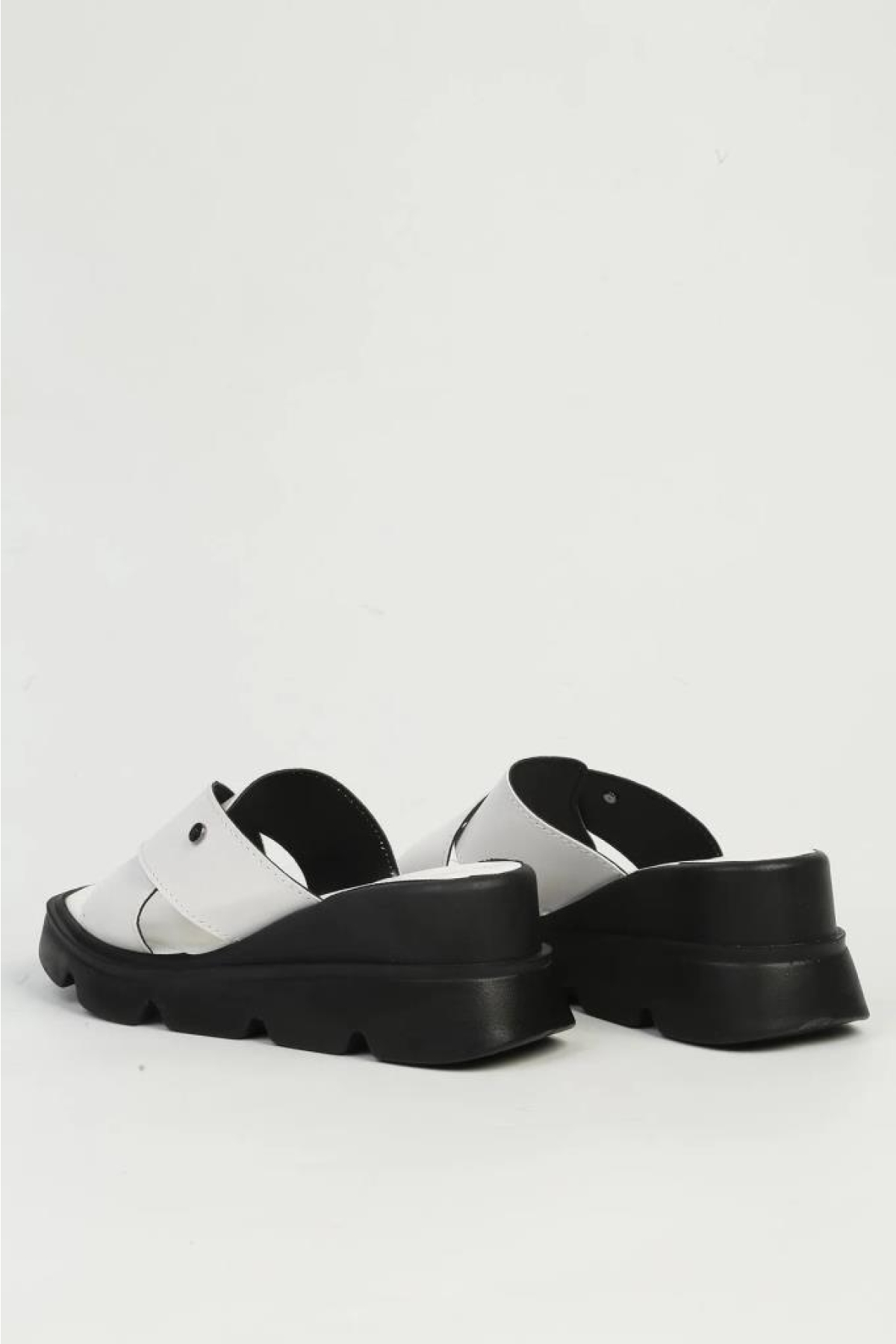 7535 Dolgu Topuklu Kadın Terlik - Görsel 4