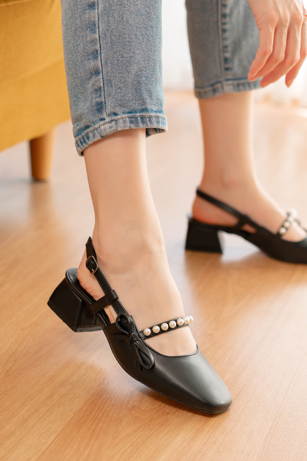 Melody Siyah Fiyonklu İnci Detaylı (4 cm Topuklu ) Yuvarlak Burunlu Günlük Kullanım Ayakkabı - Görsel 5