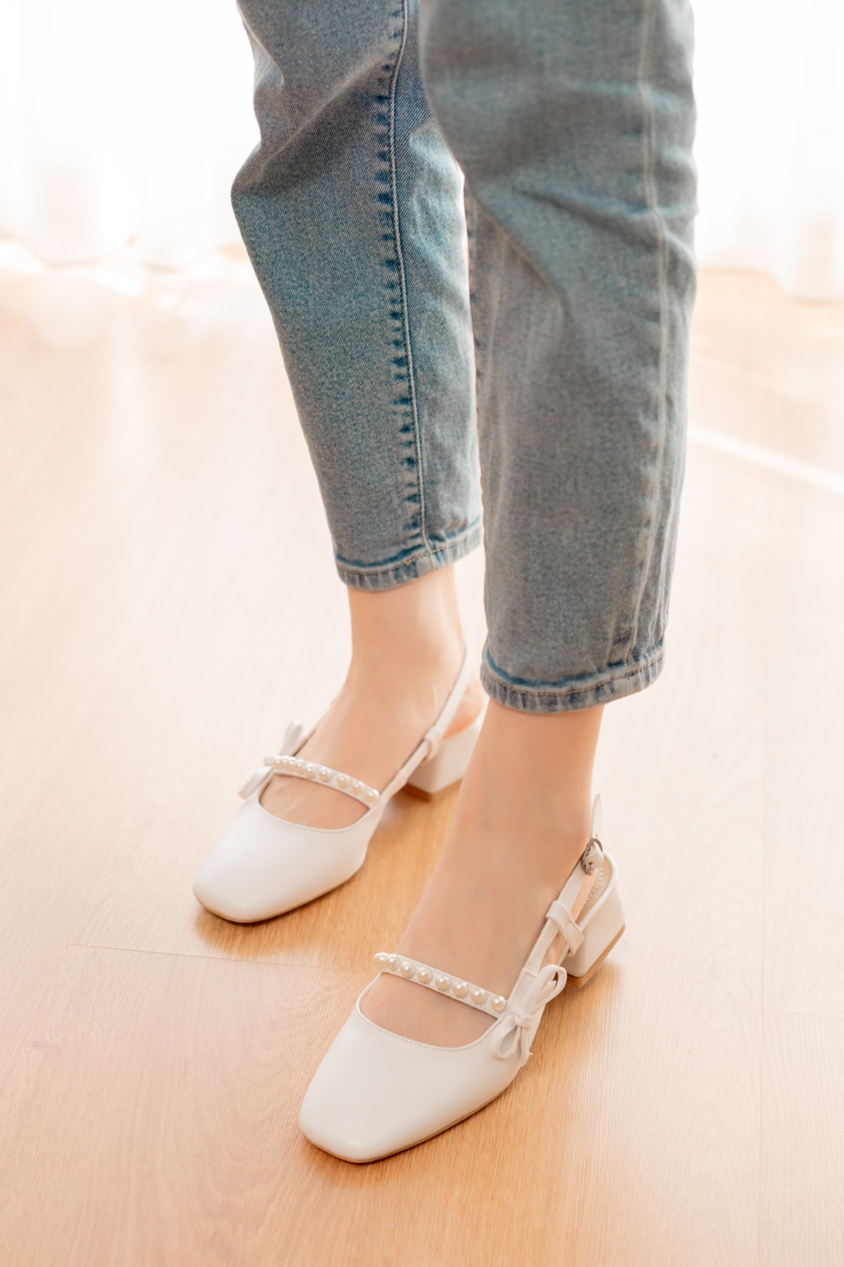 Melody Beyaz Fiyonklu İnci Detaylı (4 cm Topuklu ) Yuvarlak Burunlu Günlük Kullanım Ayakkabı - Görsel 5