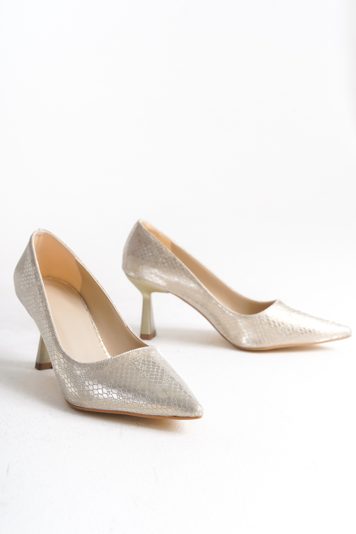 Garantili D0100 Günlük Ortopedik Klasik Topuklu Ayakkabı - Görsel 2