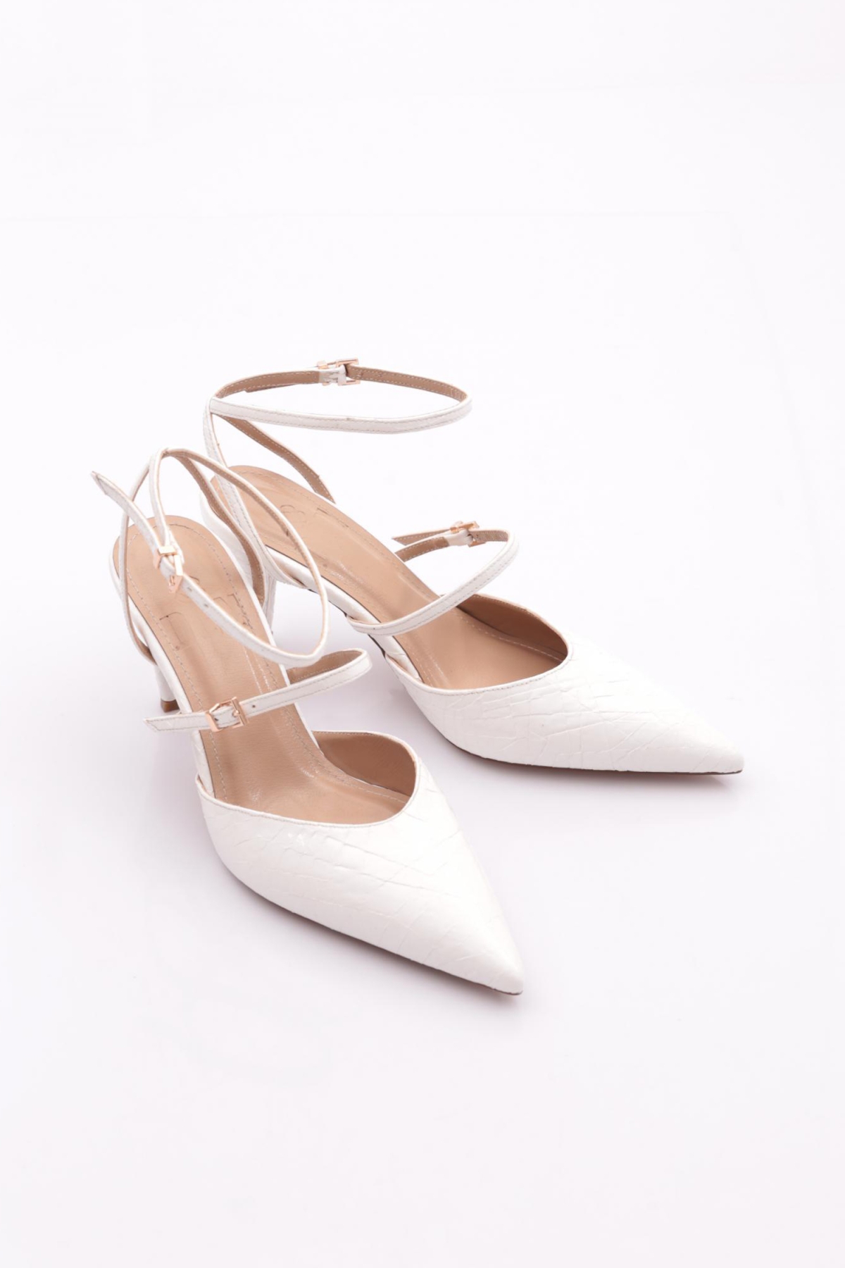 829 Kadin Topuklu Ayakkabi - Görsel 3