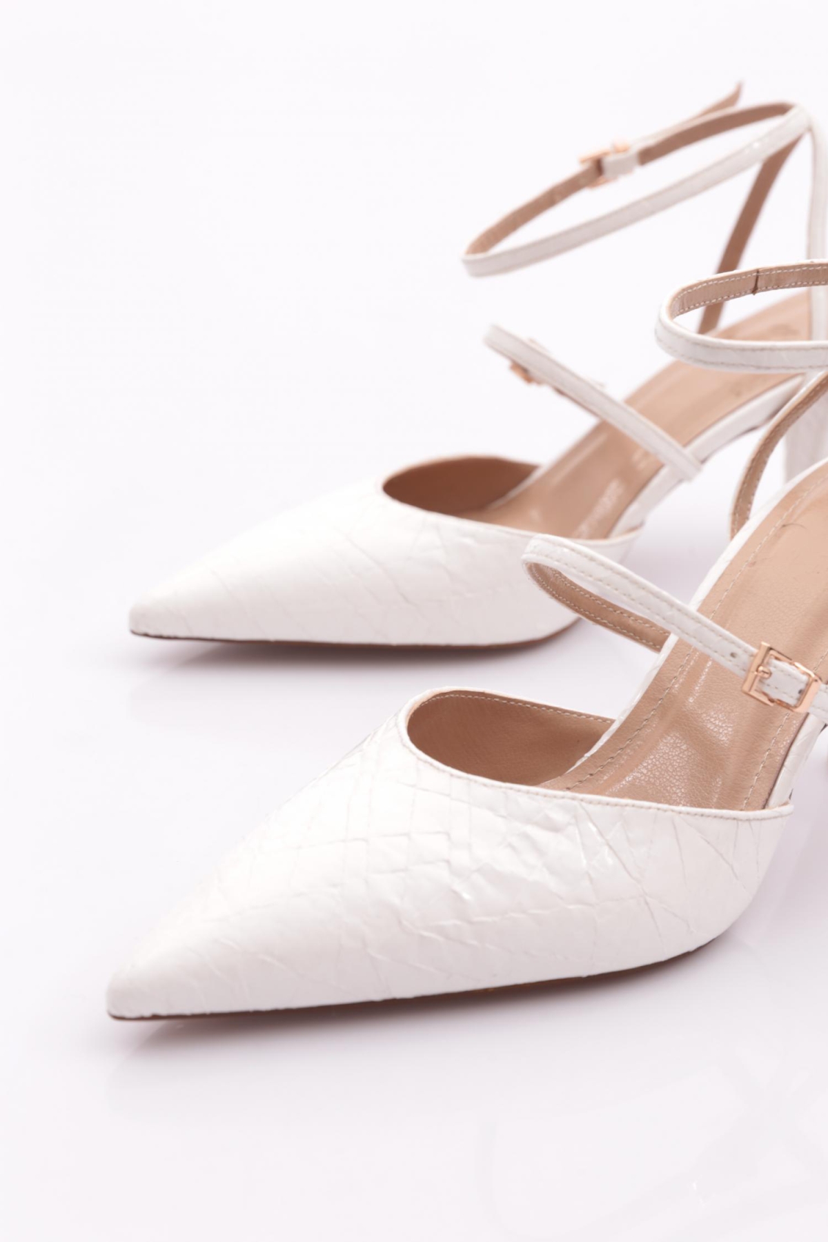 829 Kadin Topuklu Ayakkabi - Görsel 5