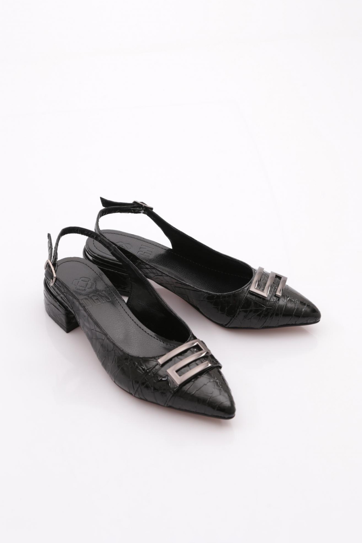 K584 Kadin Topuklu Ayakkabi - Görsel 3