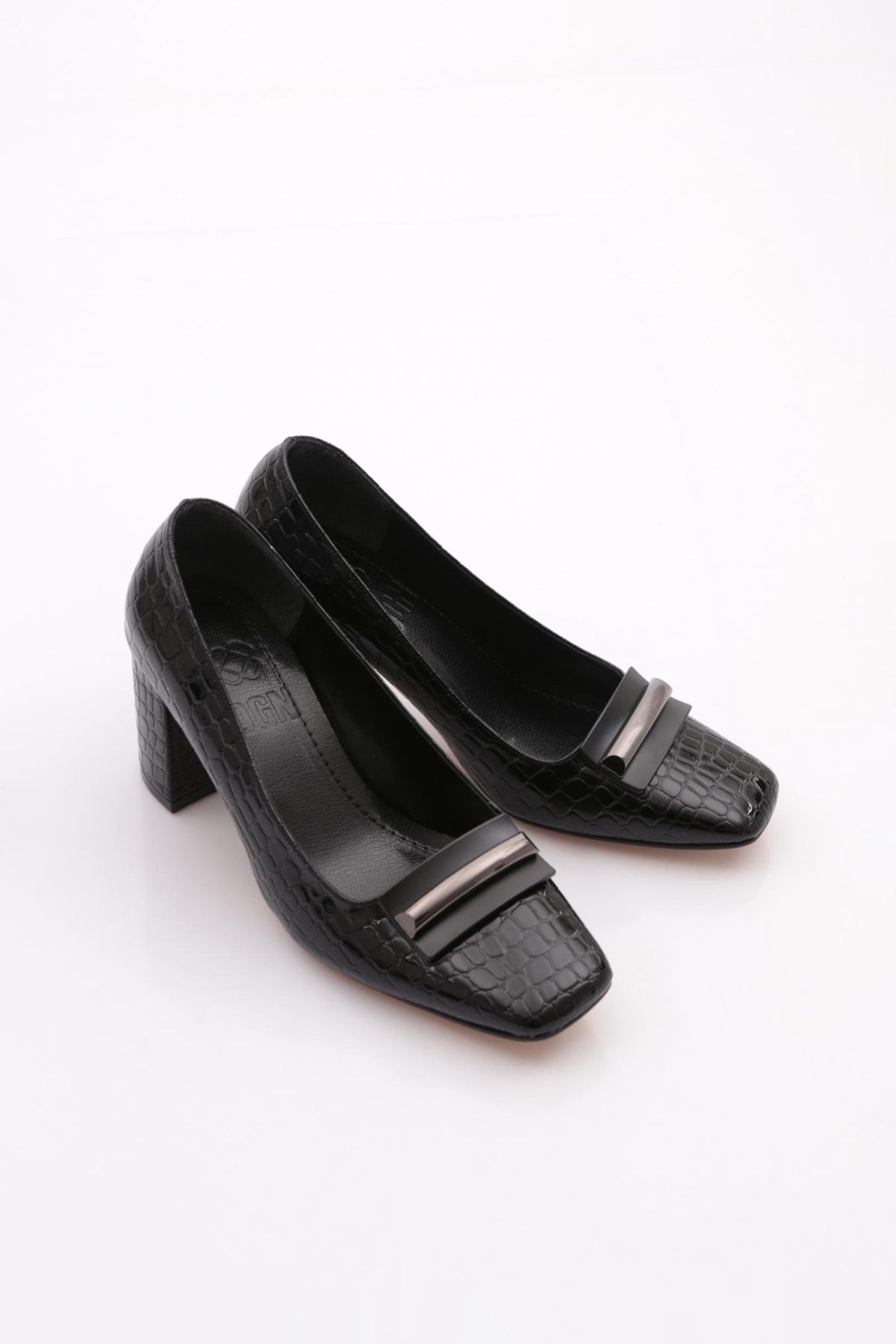 K201 Kadin Topuklu Ayakkabi - Görsel 3