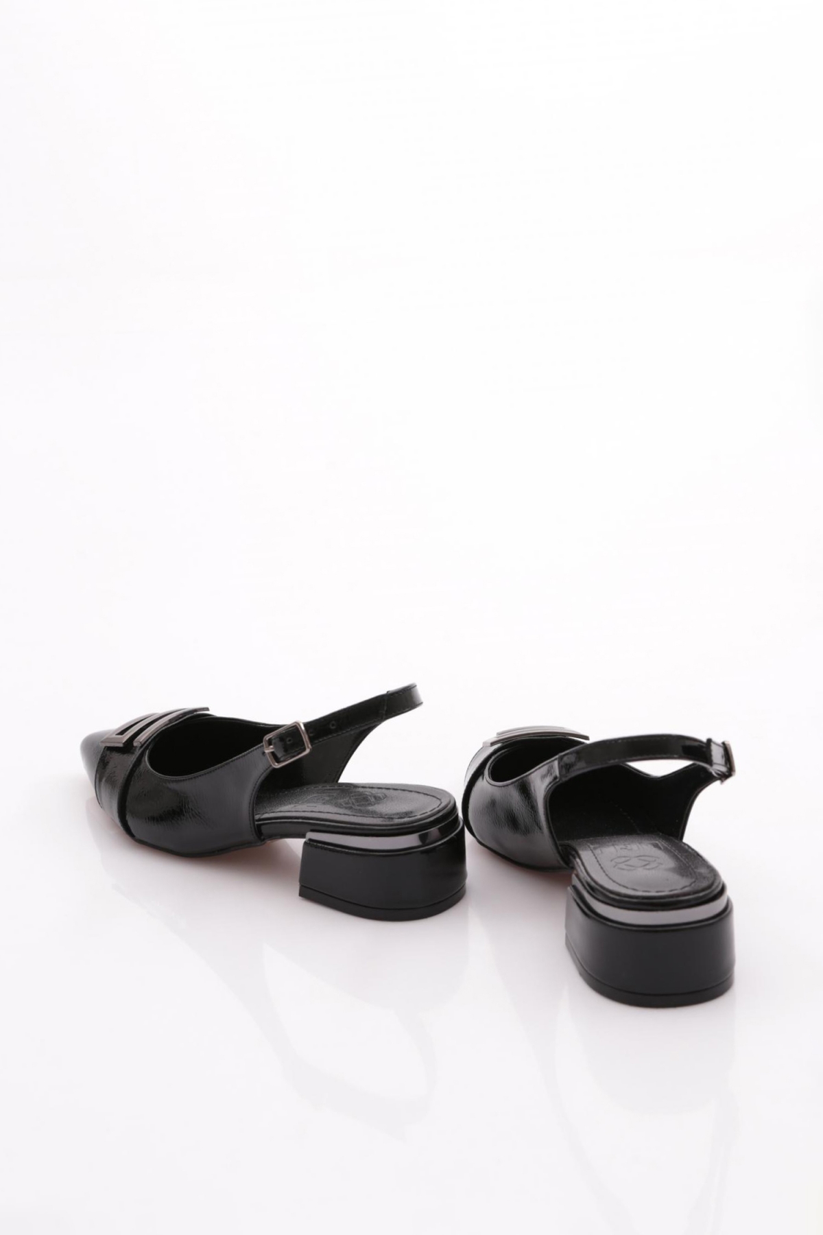 K584 Kadin Topuklu Ayakkabi - Görsel 4