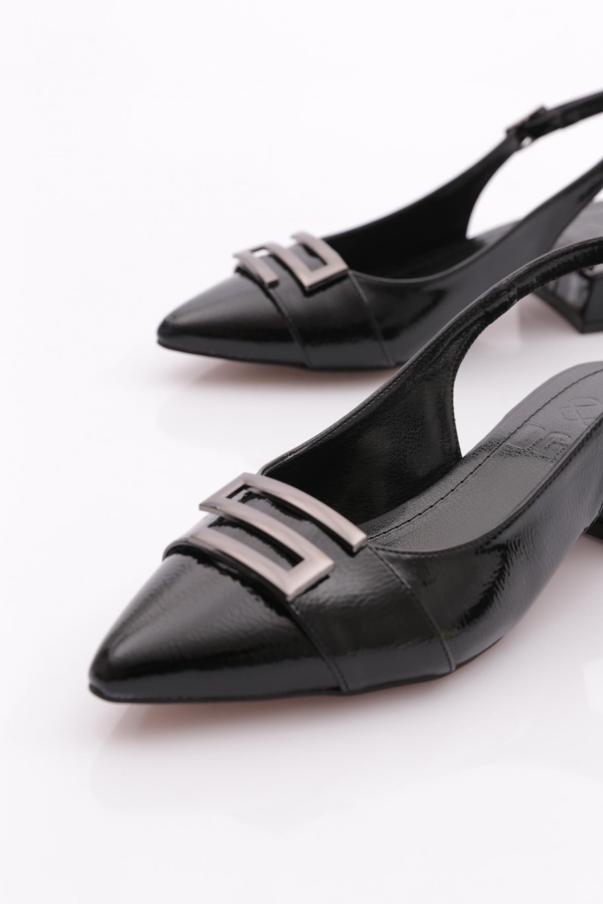K584 Kadin Topuklu Ayakkabi - Görsel 5