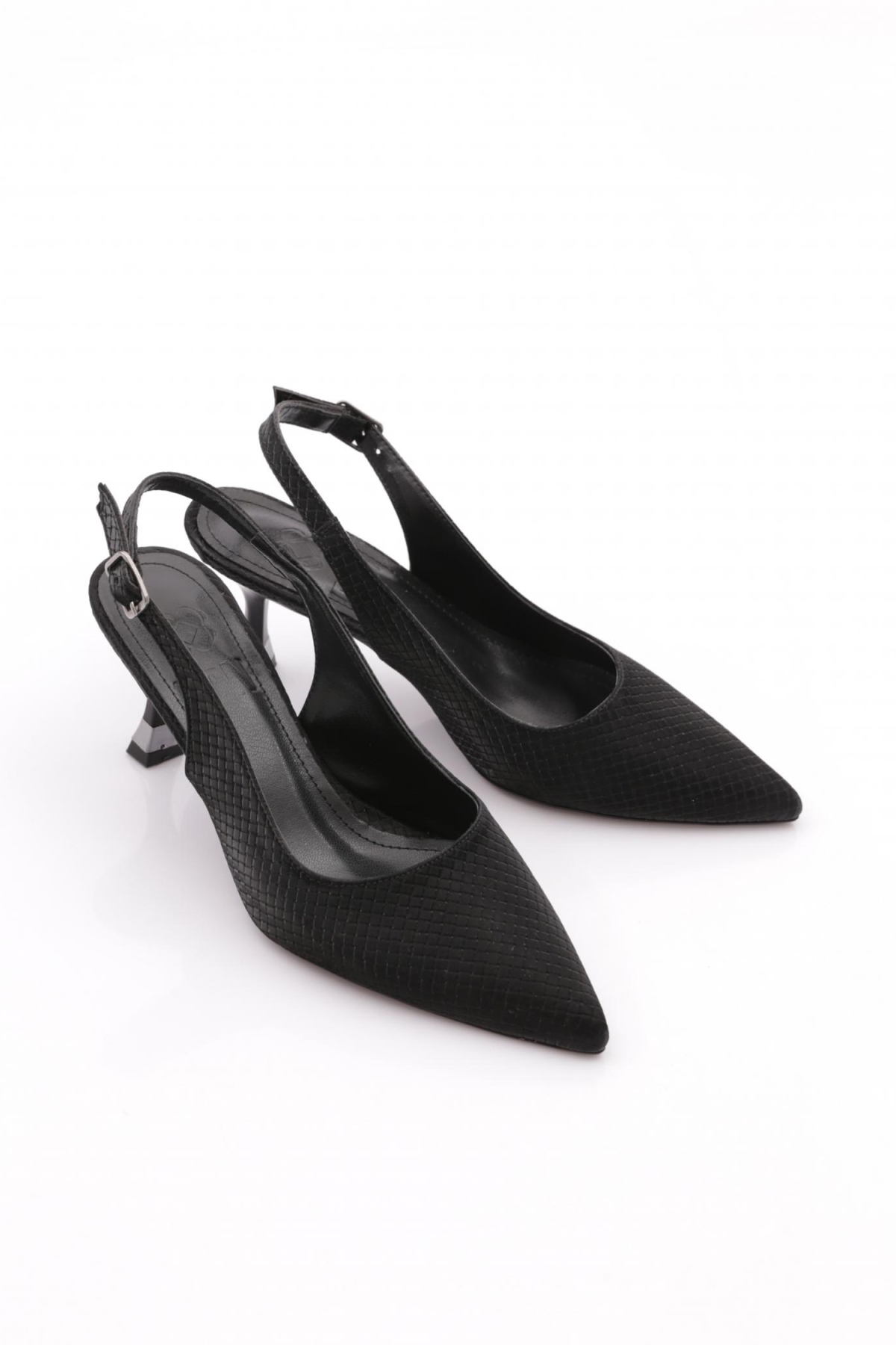 4002 Kadin Sivri Burun Topuklu Ayakkabi - Görsel 3