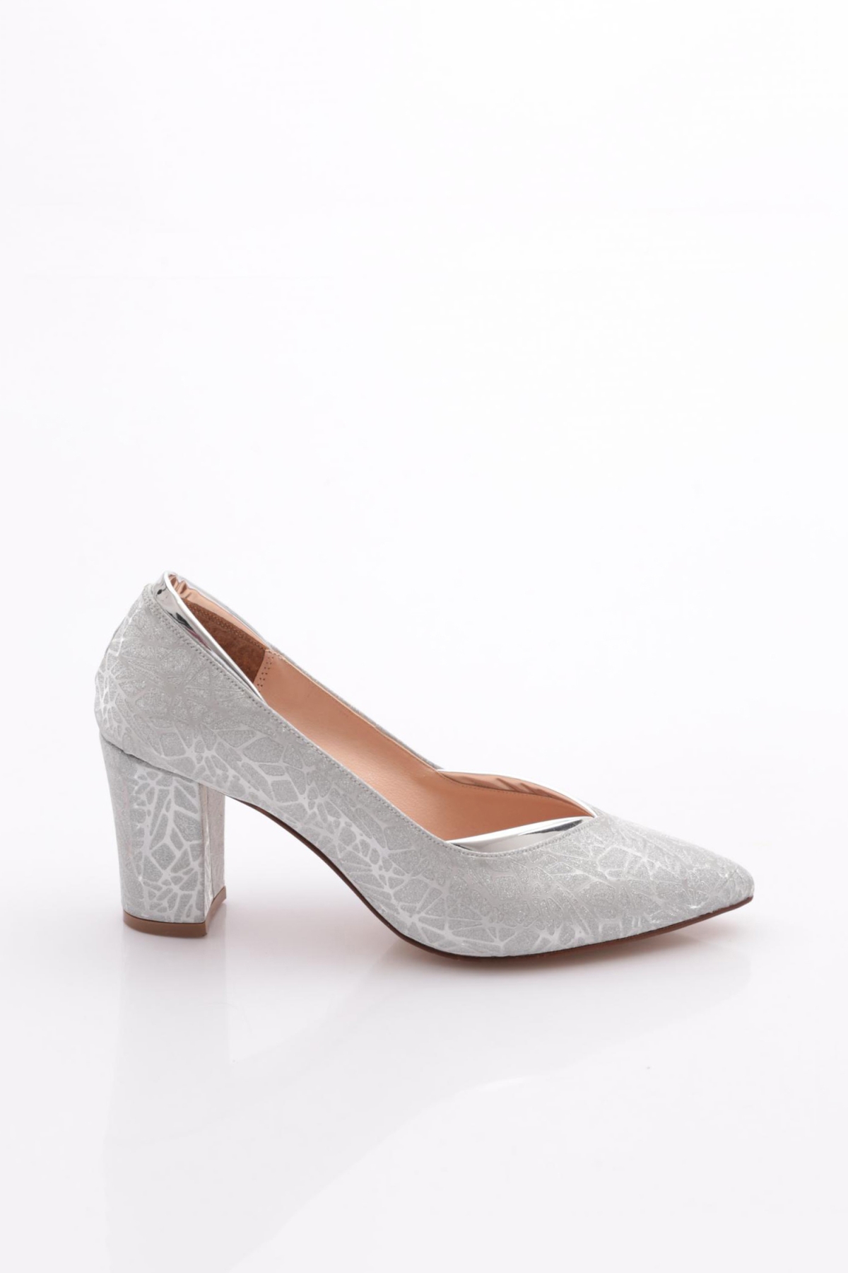 K589 Kadin Topuklu Ayakkabi - Görsel 2