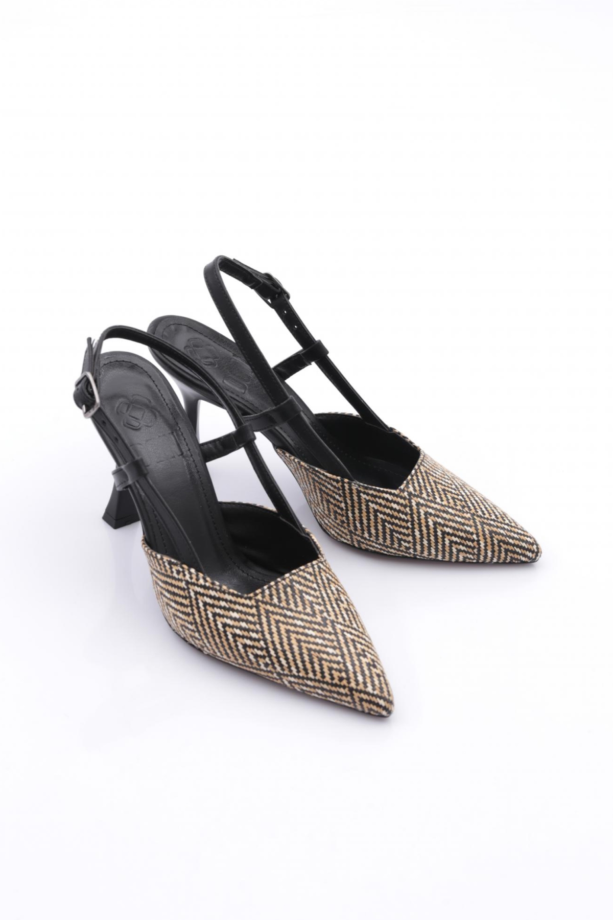 4050 Kadin Sivri Burun Topuklu Ayakkabi - Görsel 3