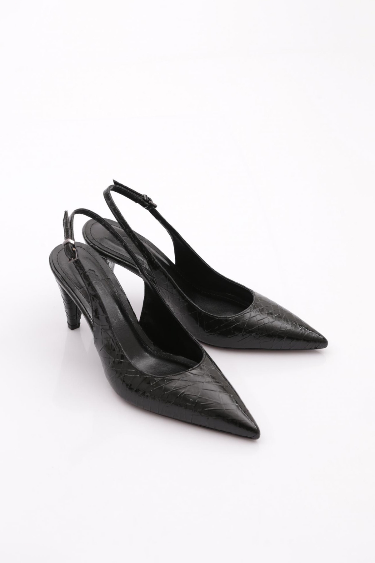 828 Kadin Topuklu Ayakkabi - Görsel 3