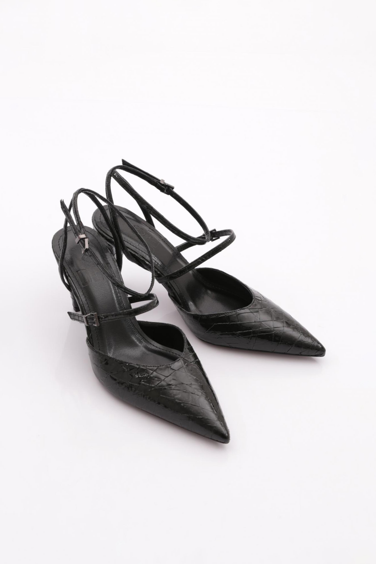 829 Kadin Topuklu Ayakkabi - Görsel 3