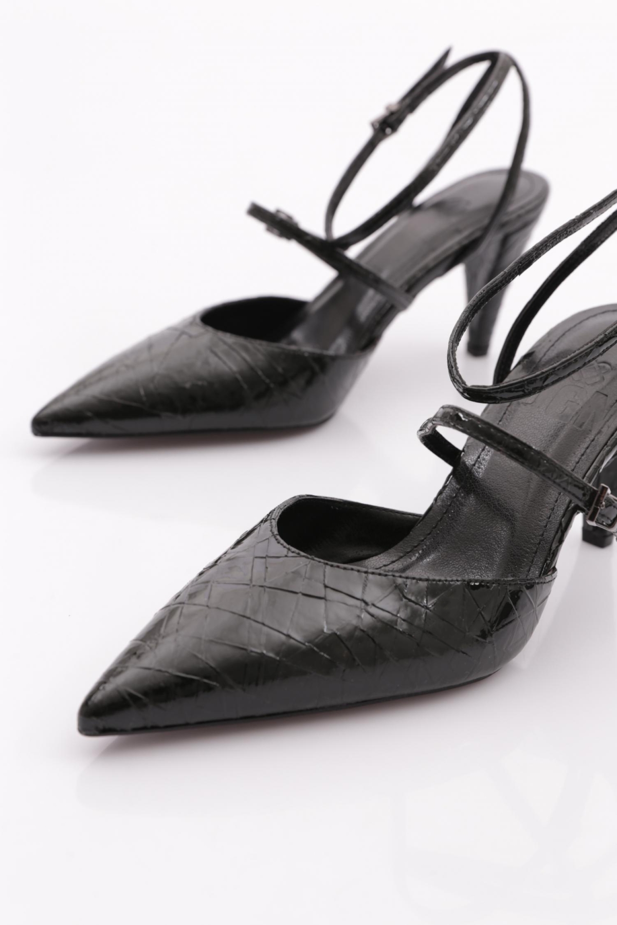 829 Kadin Topuklu Ayakkabi - Görsel 5